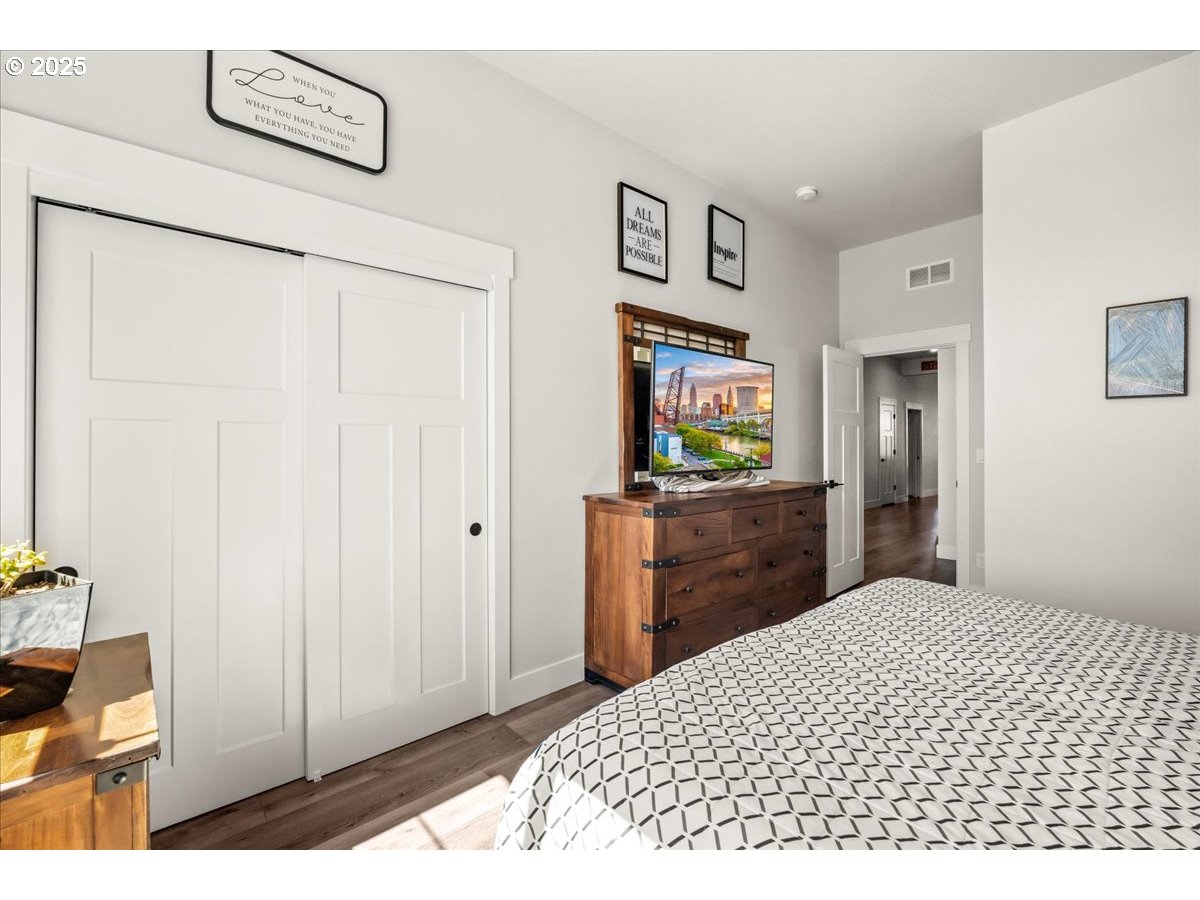 property viewer photo 28
