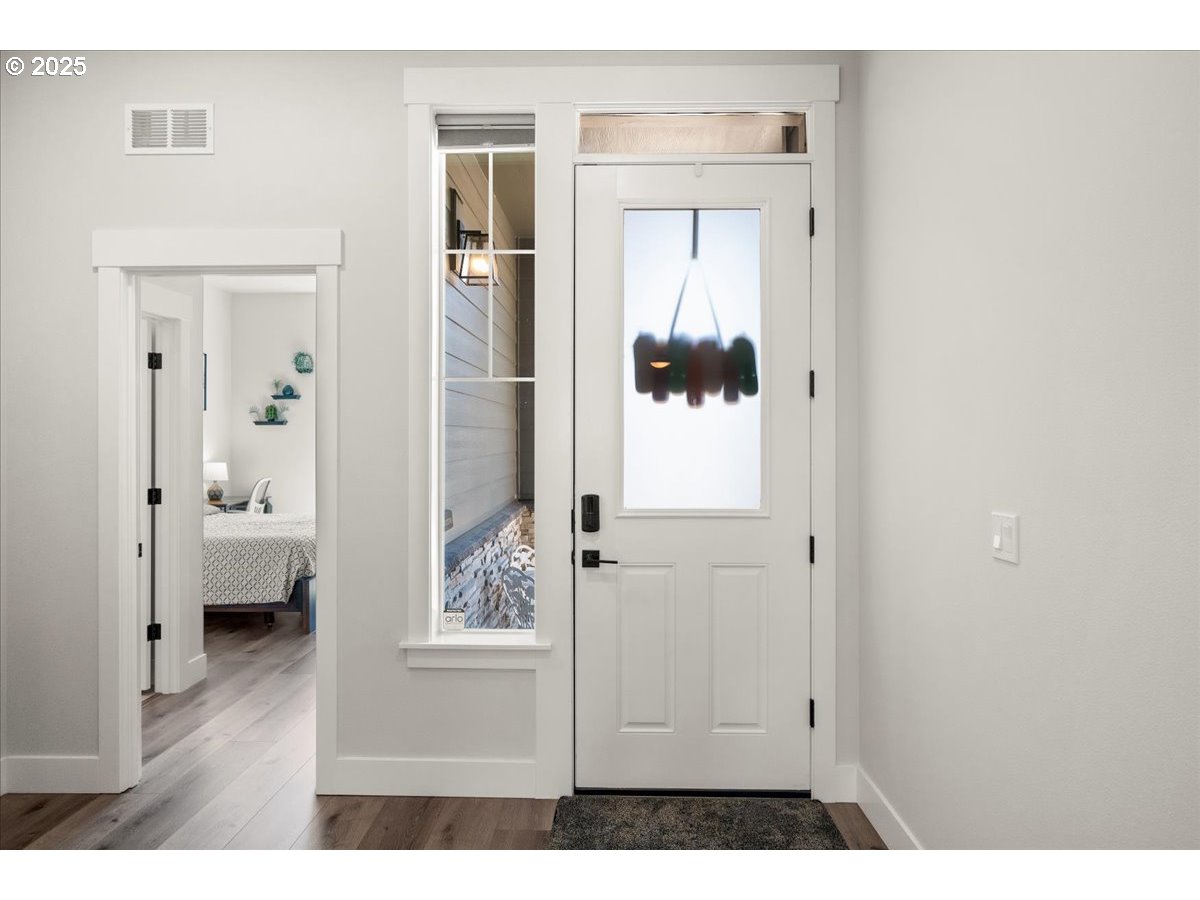 property viewer photo 6