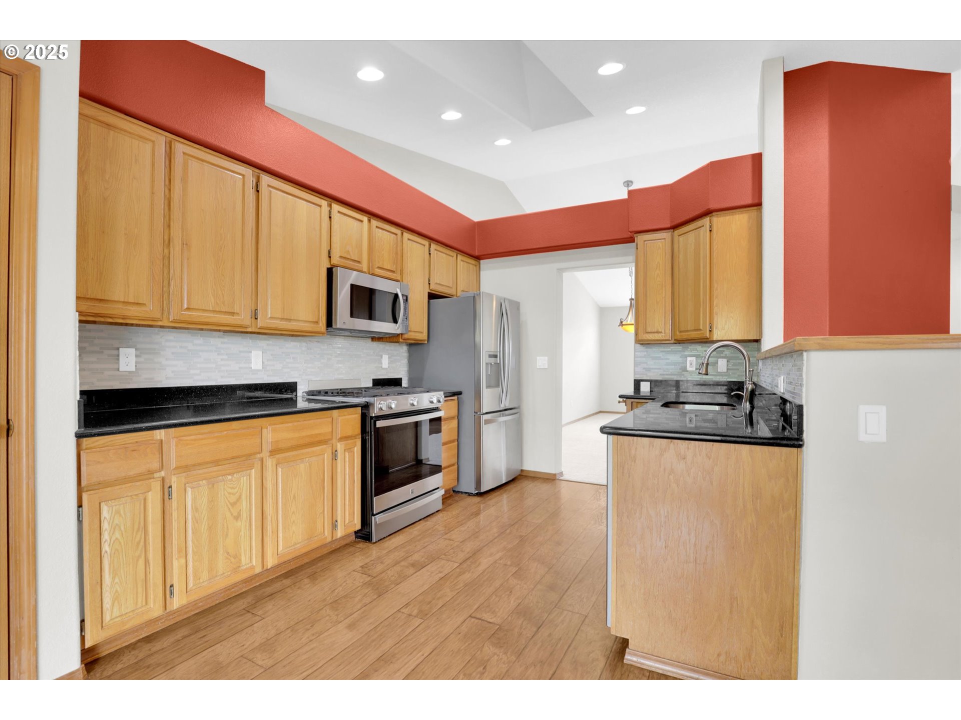 property viewer photo 11