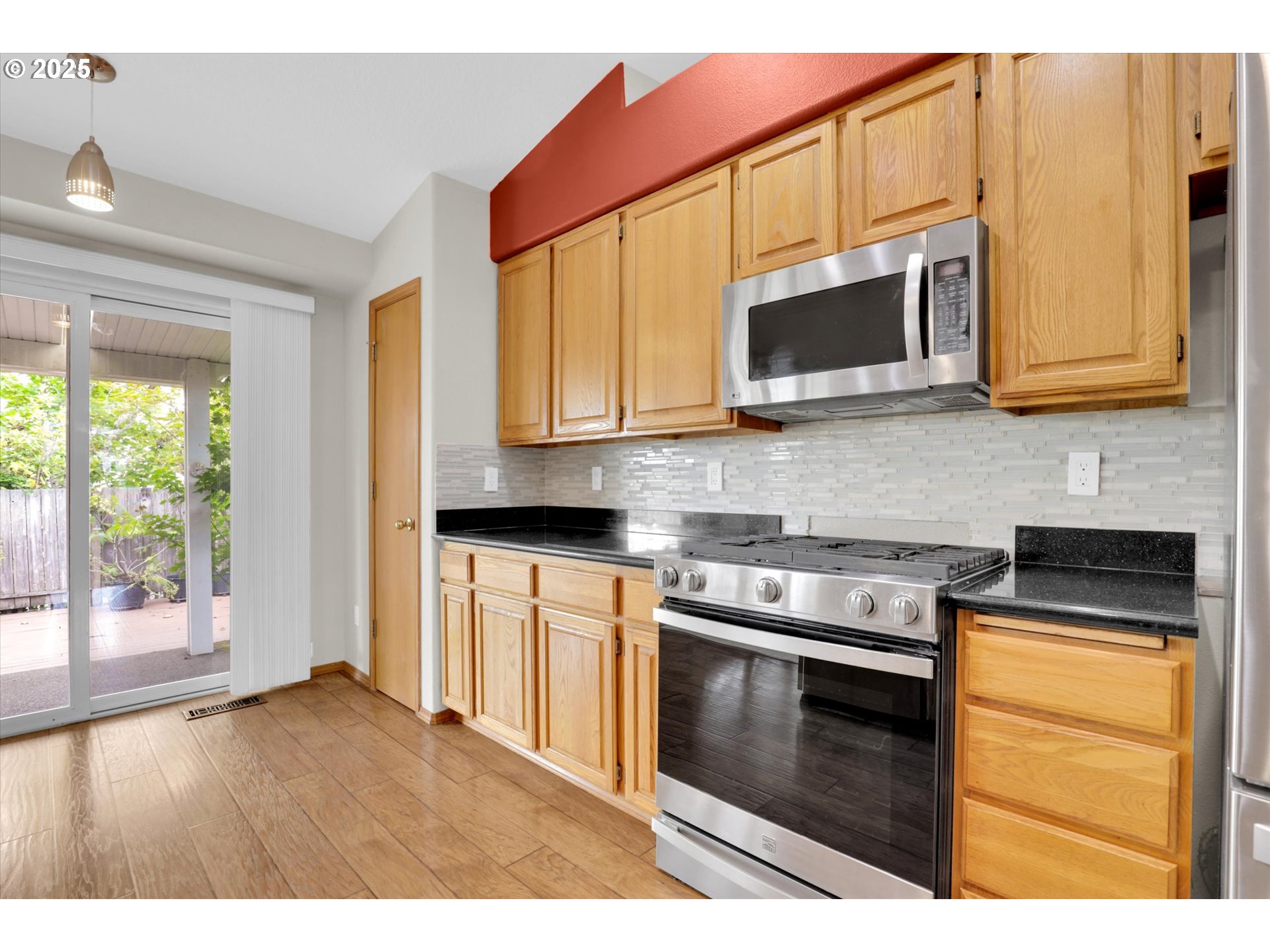 property viewer photo 14