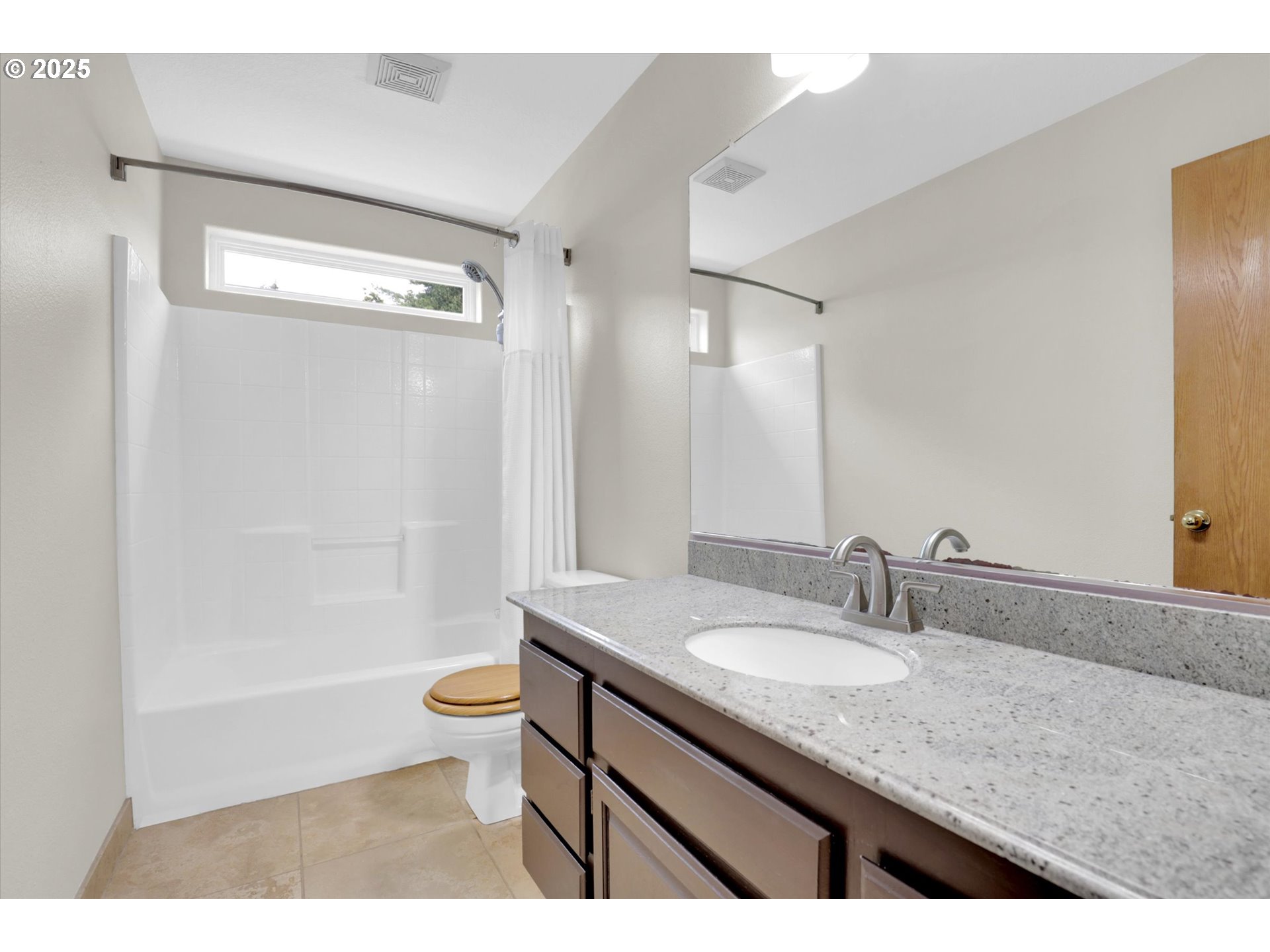 property viewer photo 22