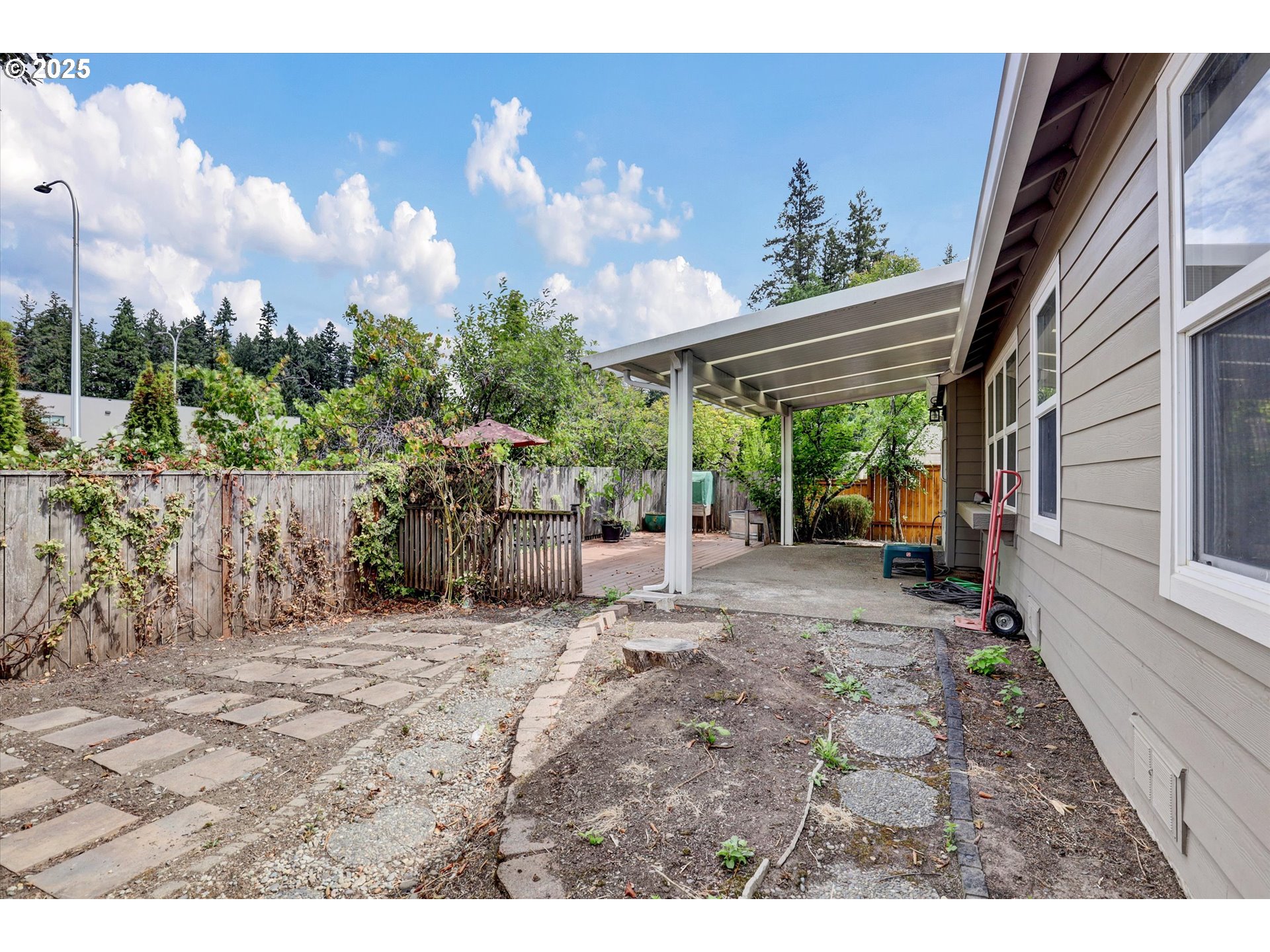 property viewer photo 25