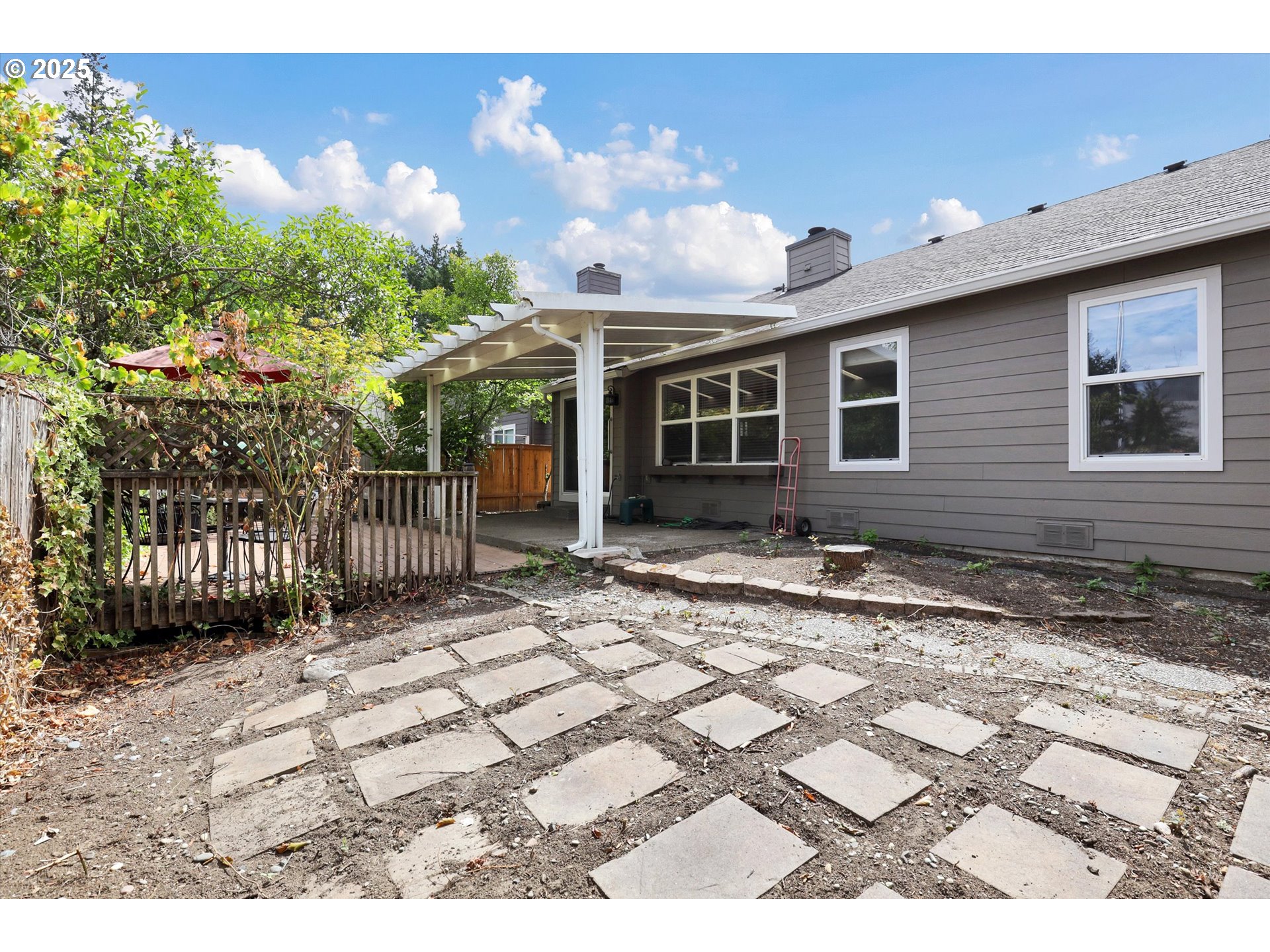 property viewer photo 26