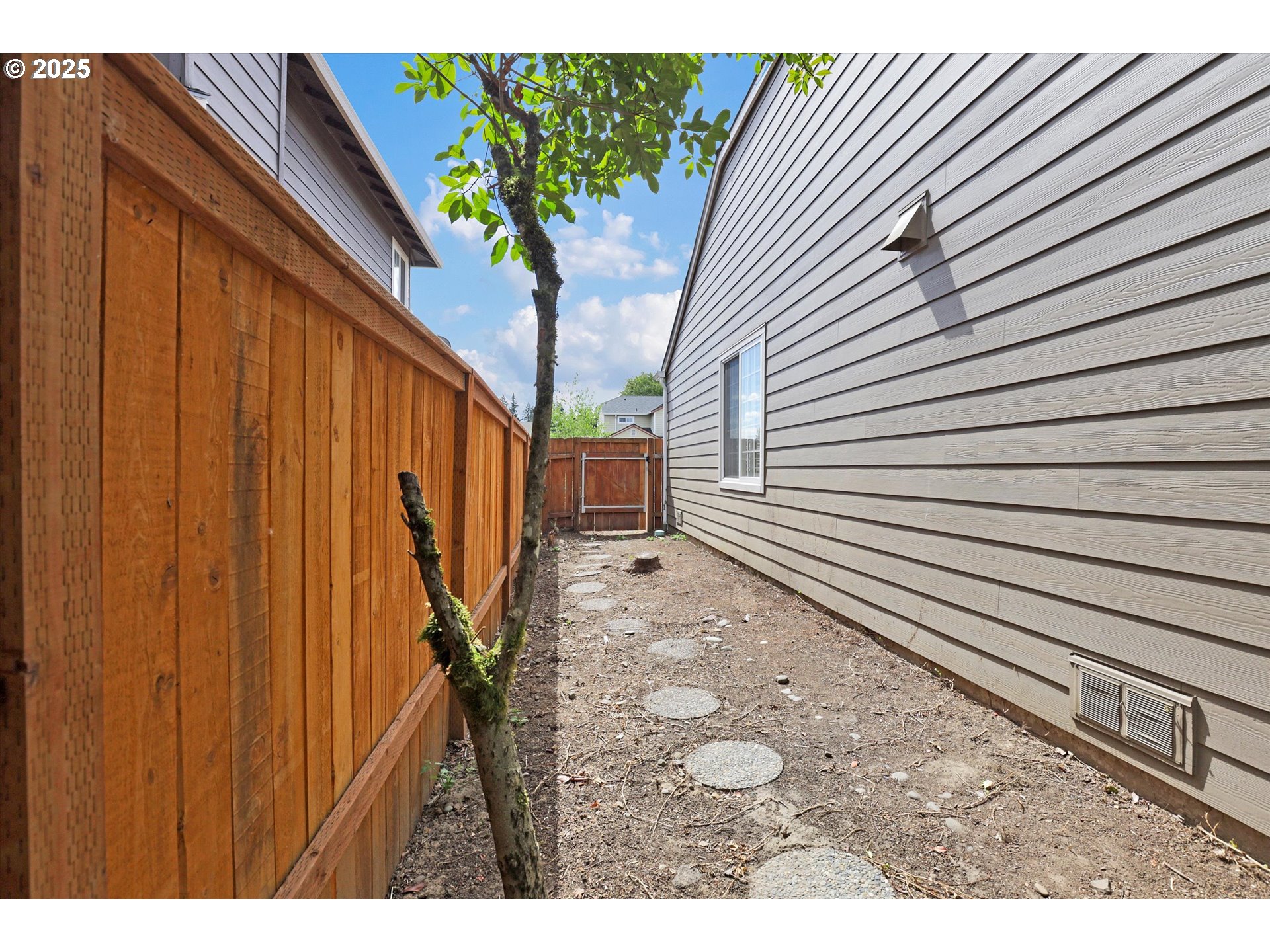 property viewer photo 30