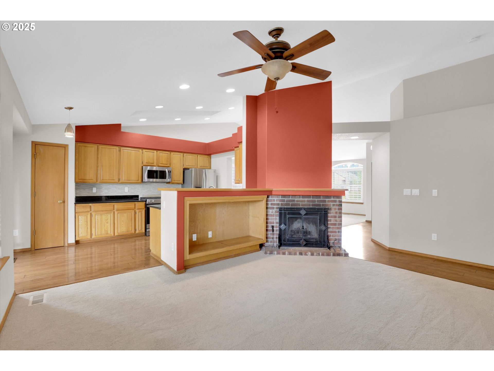 property viewer photo 8