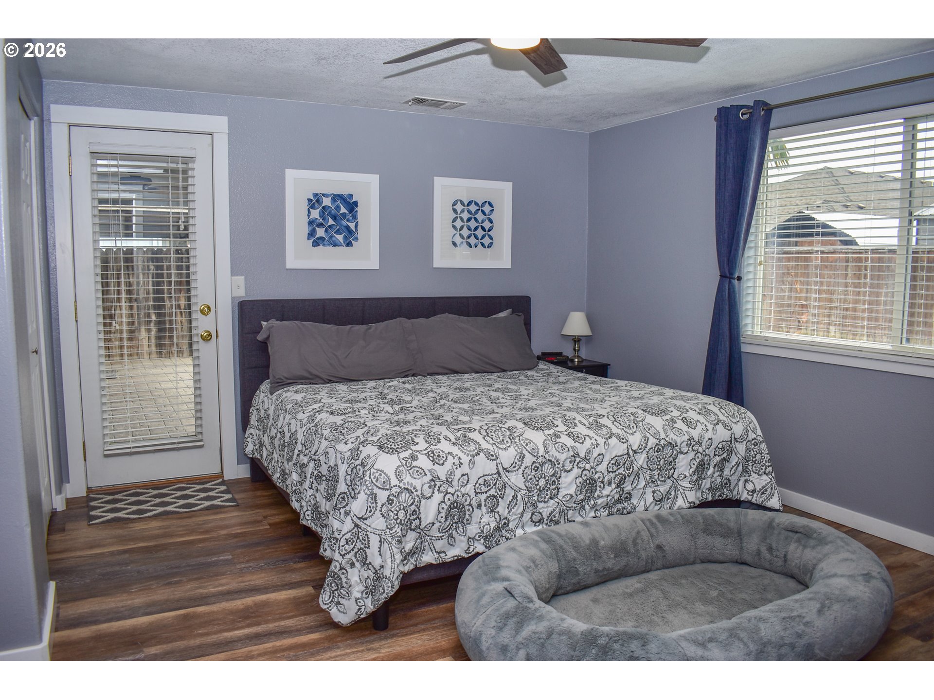 property viewer photo 16