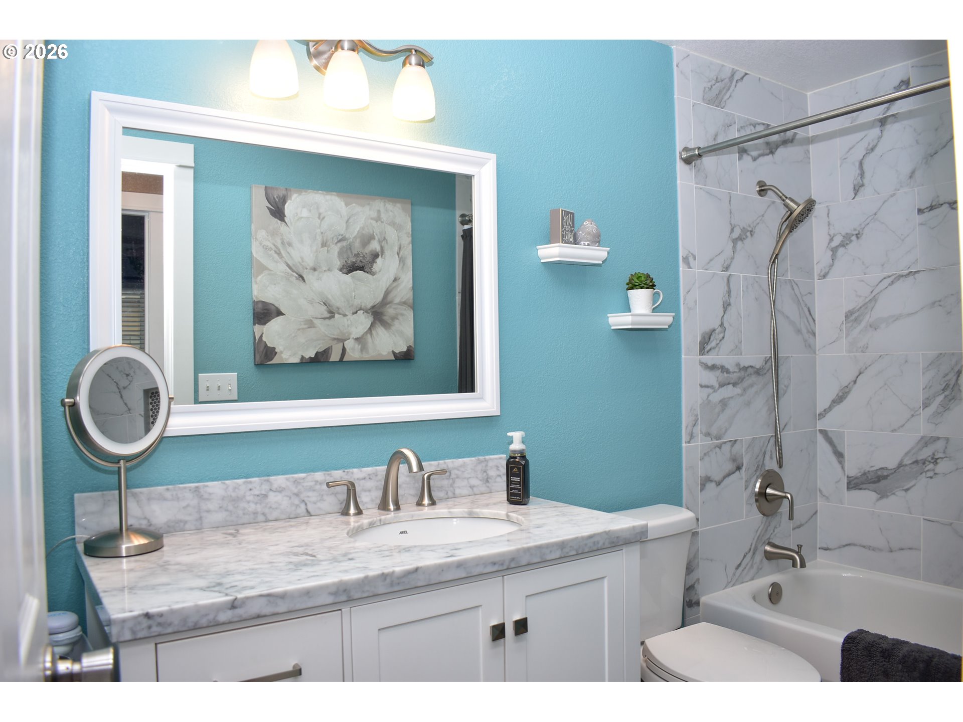 property viewer photo 20