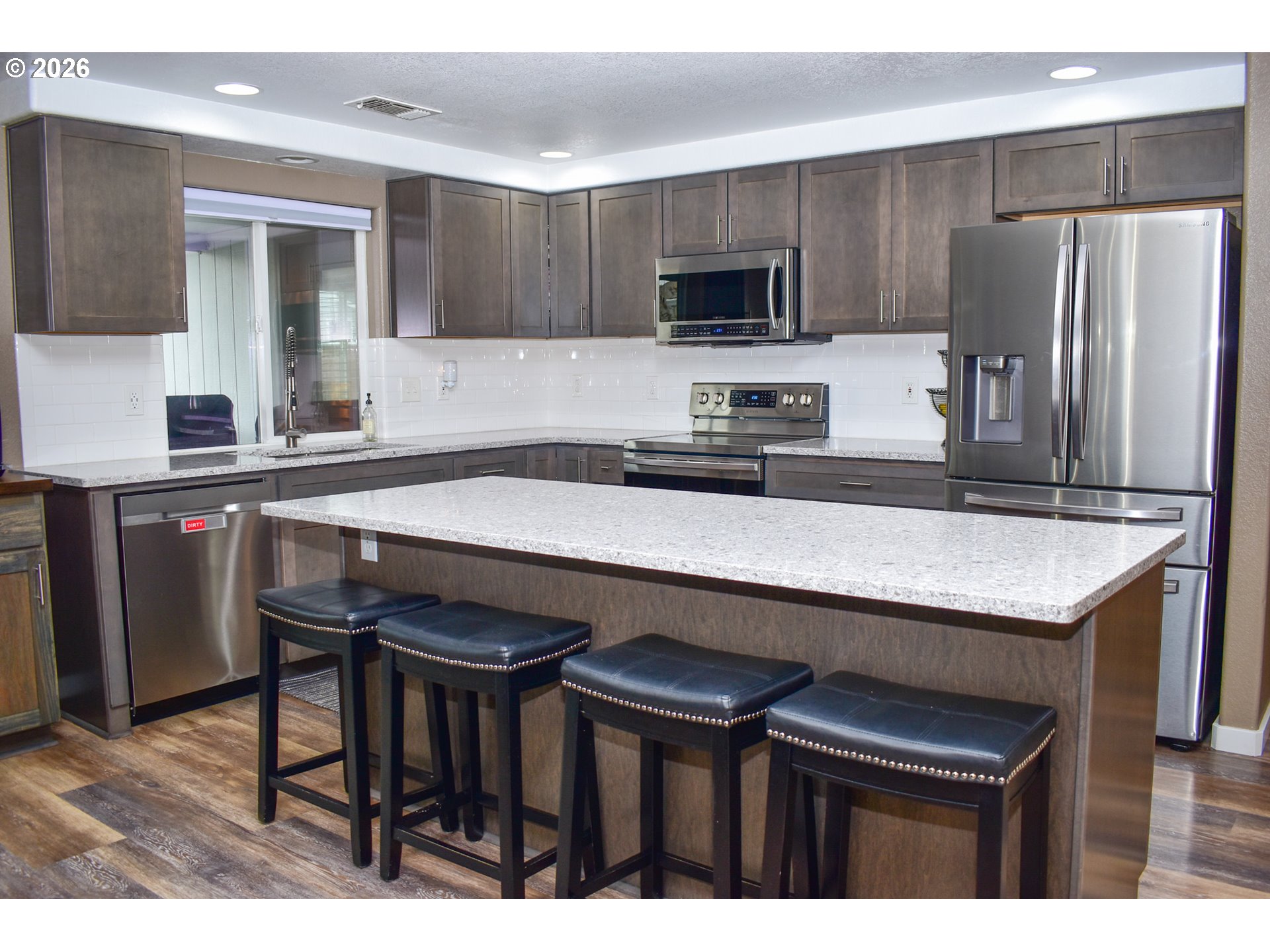 property viewer photo 22