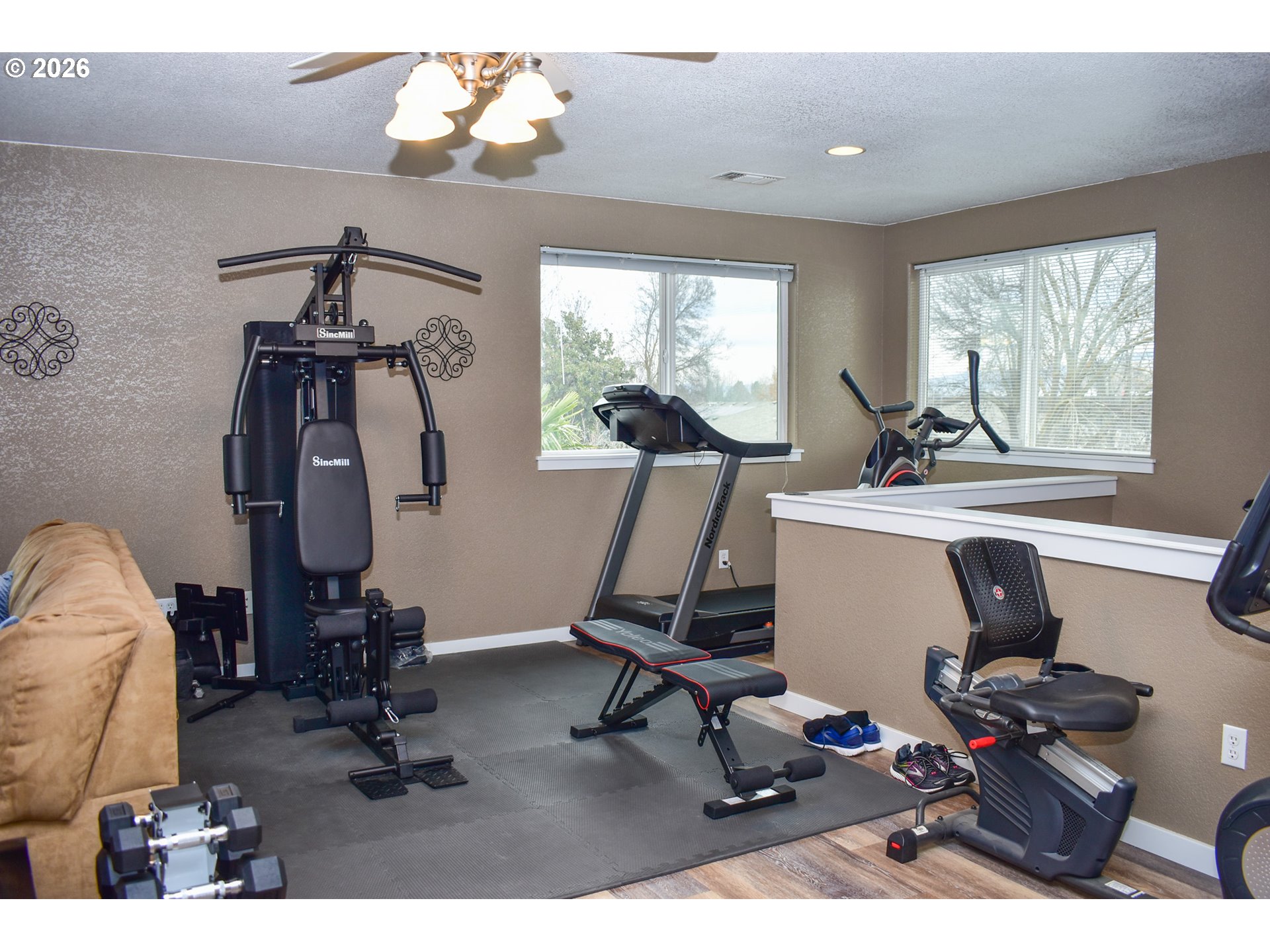 property viewer photo 27