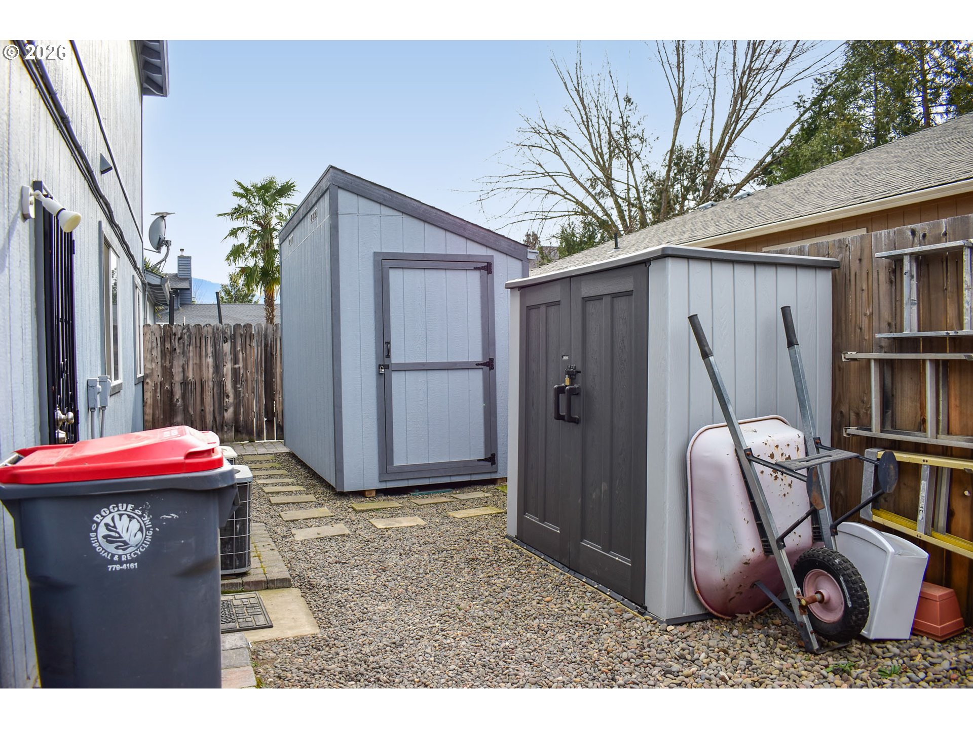 property viewer photo 5