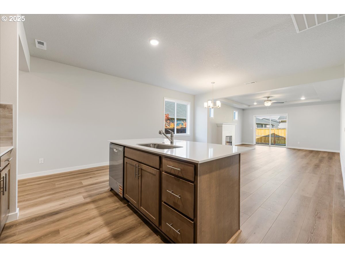 property viewer photo 12