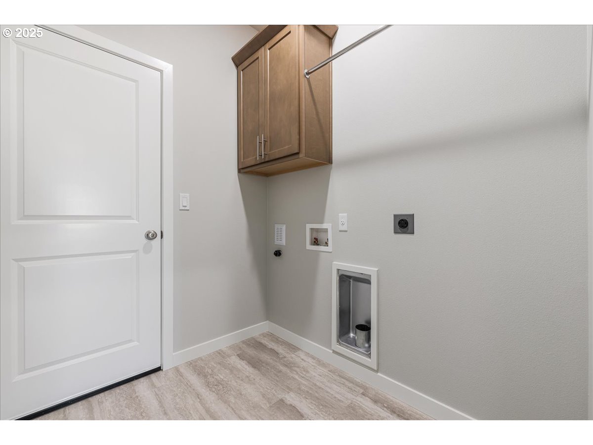 property viewer photo 20
