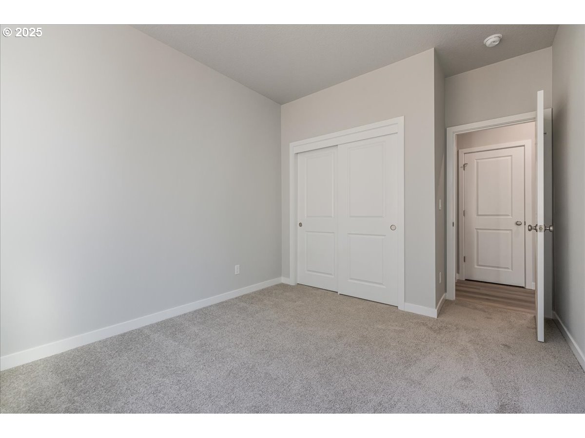 property viewer photo 22