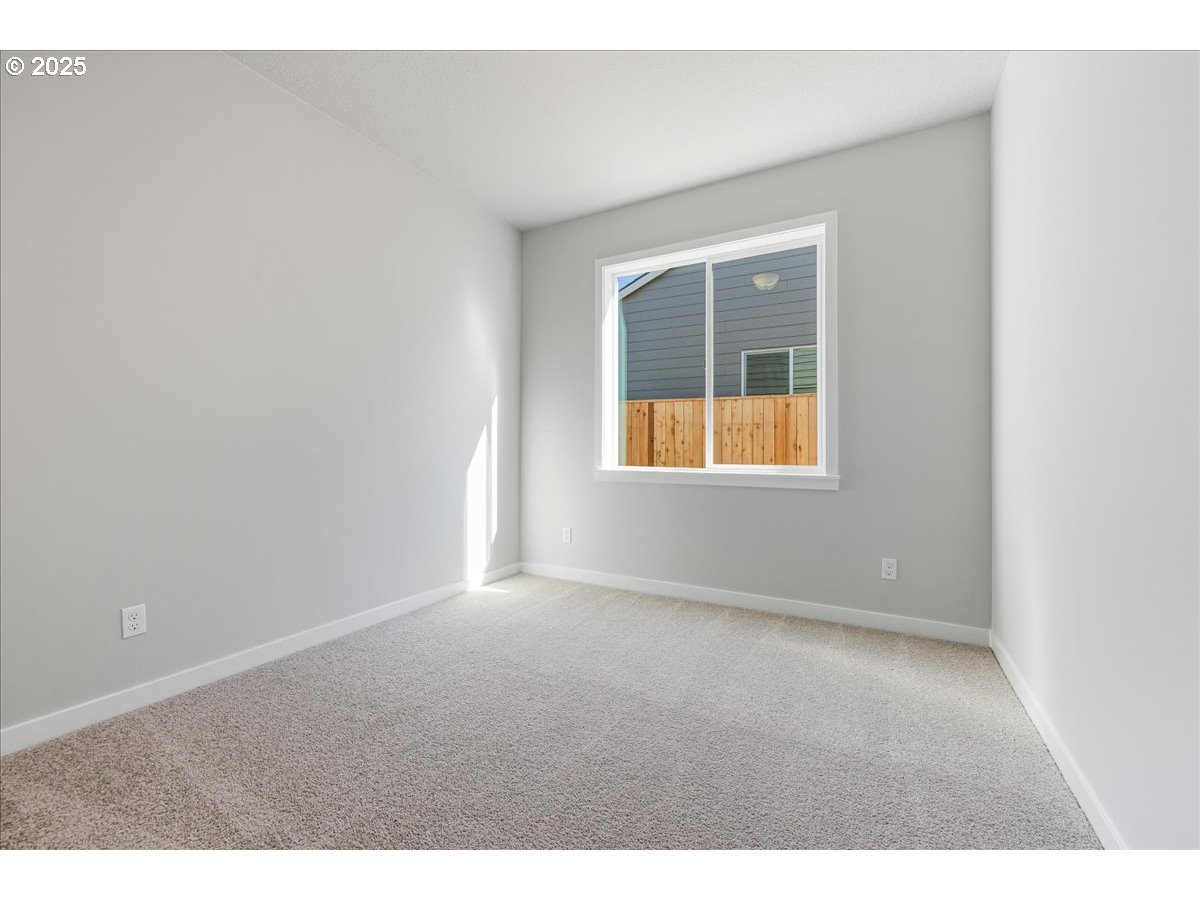 property viewer photo 23