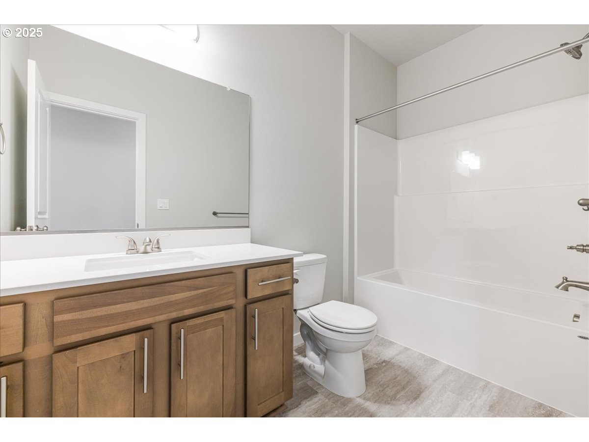 property viewer photo 25