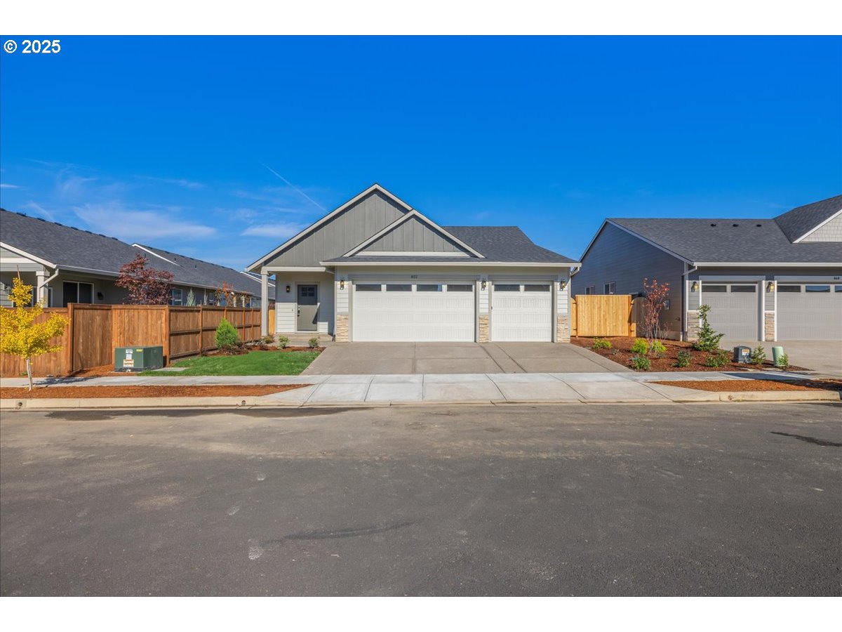 property viewer photo 3