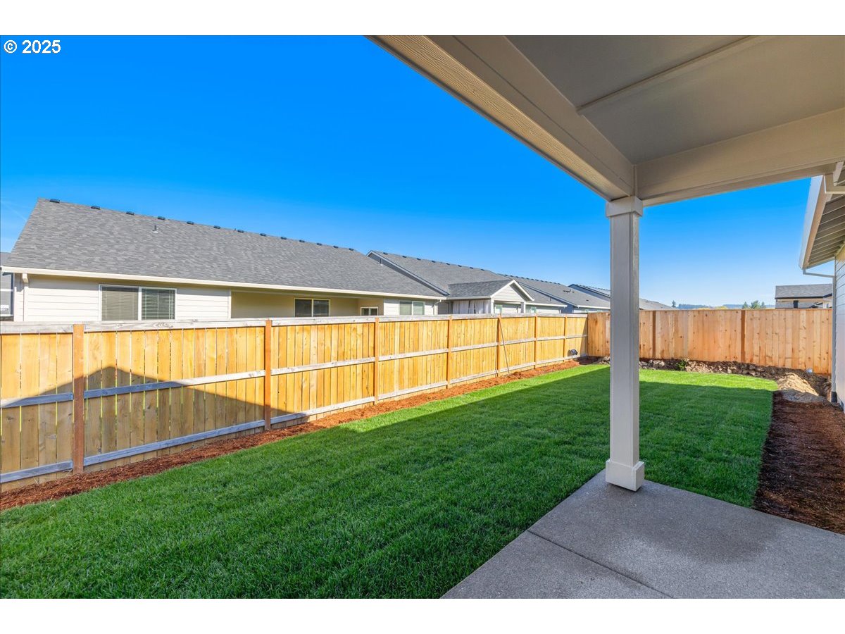 property viewer photo 36