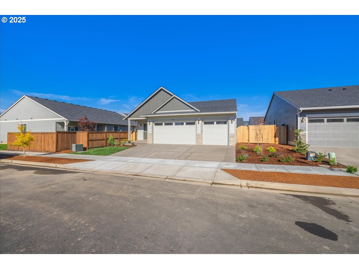 property viewer photo 4