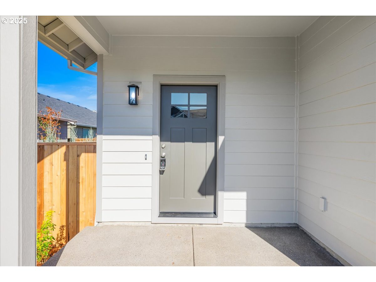 property viewer photo 6