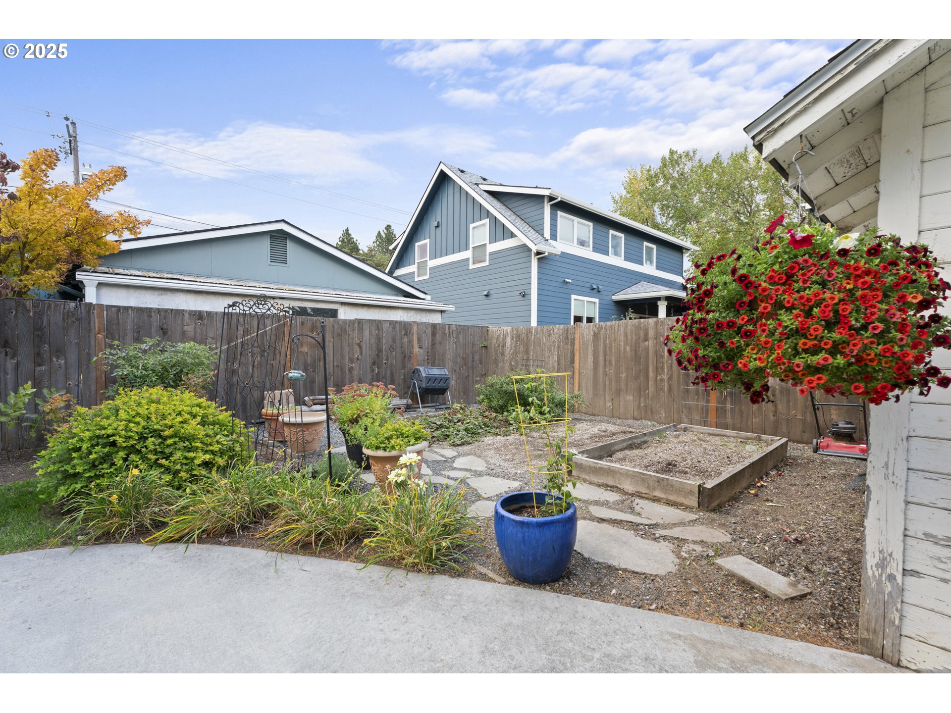 property viewer photo 30