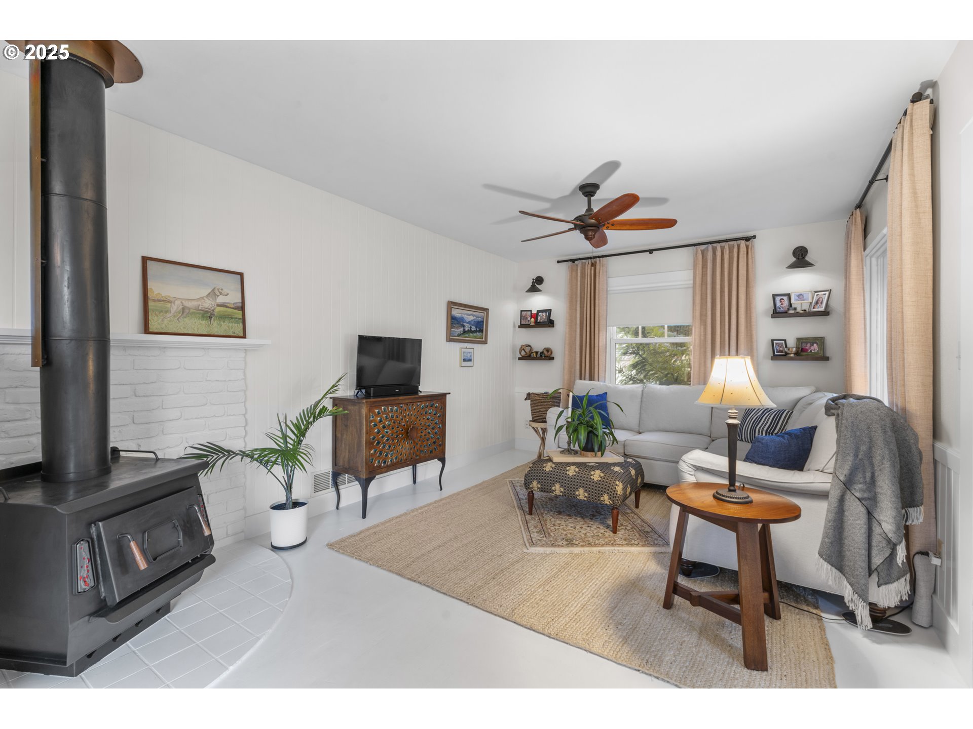 property viewer photo 4