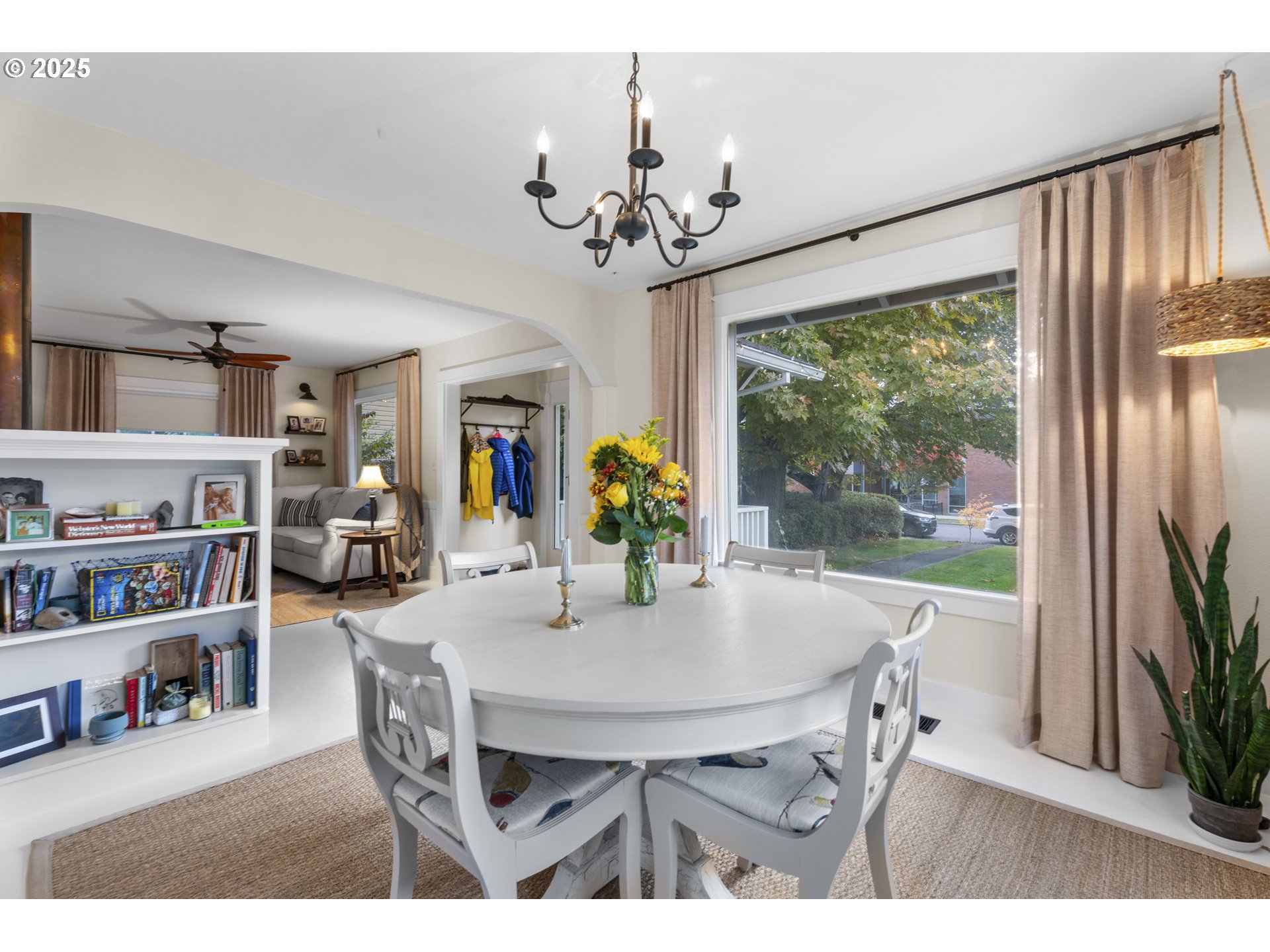 property viewer photo 7