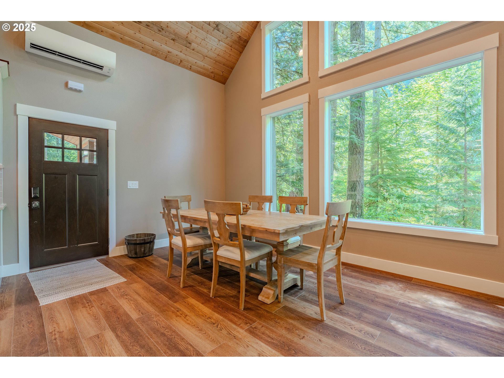 property viewer photo 13