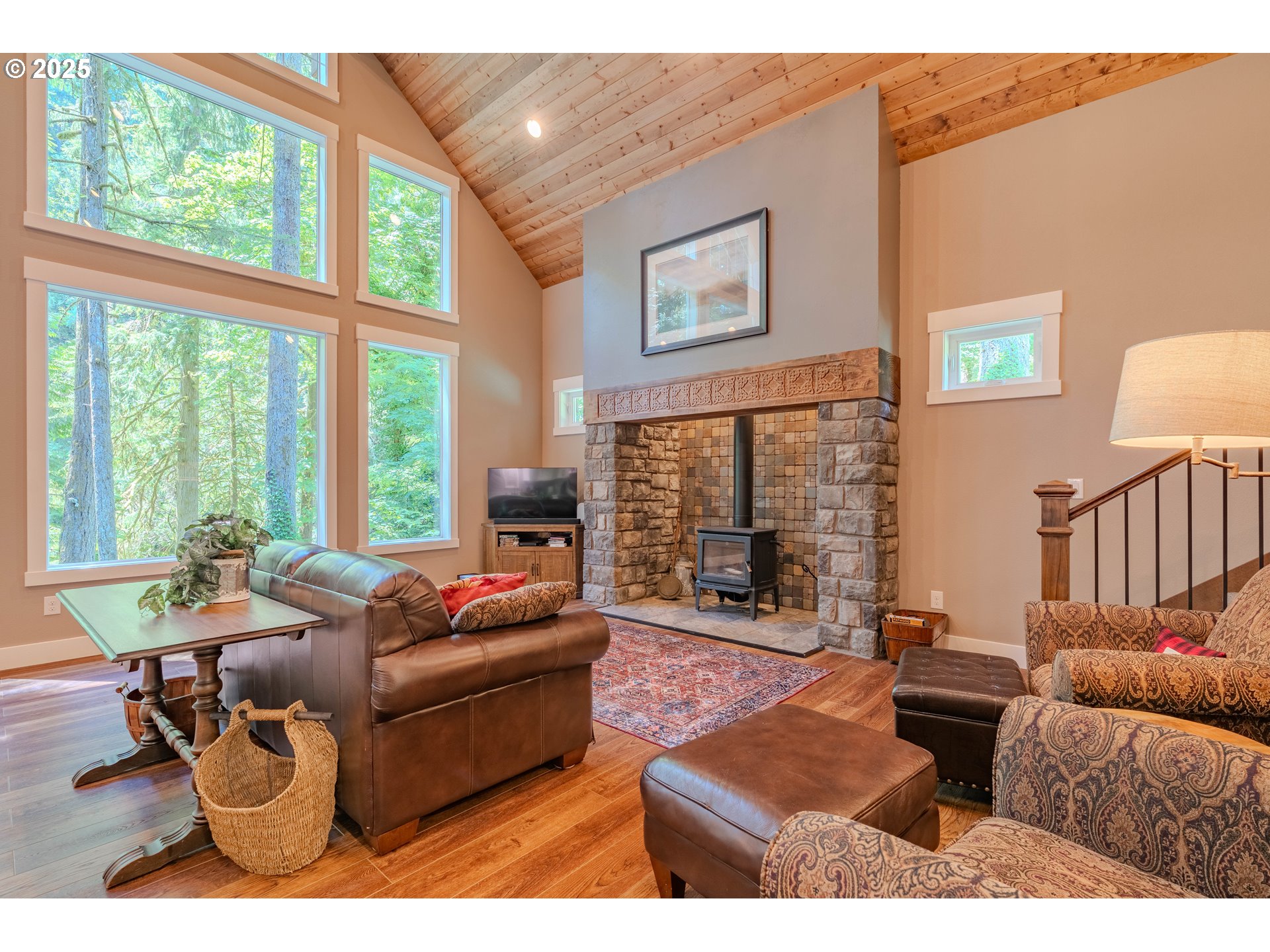 property viewer photo 17