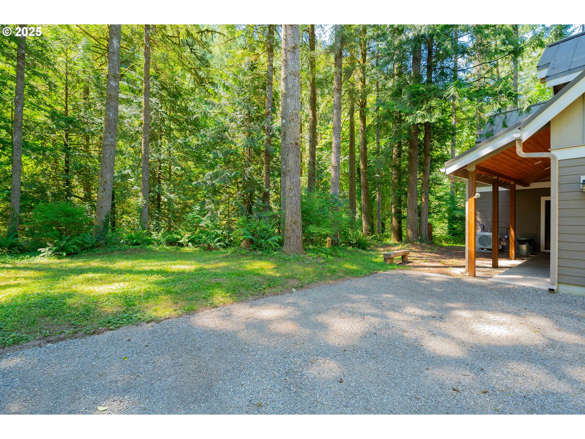 property viewer photo 3