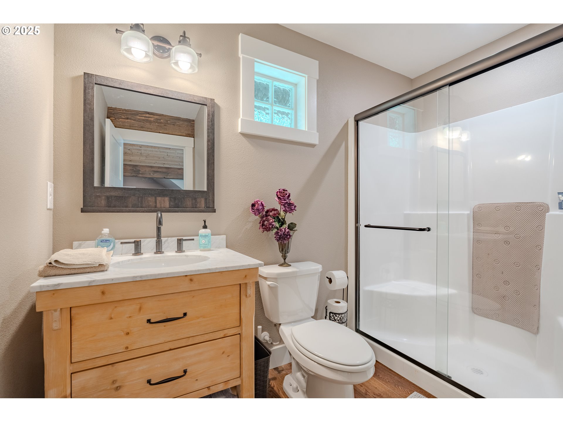 property viewer photo 31