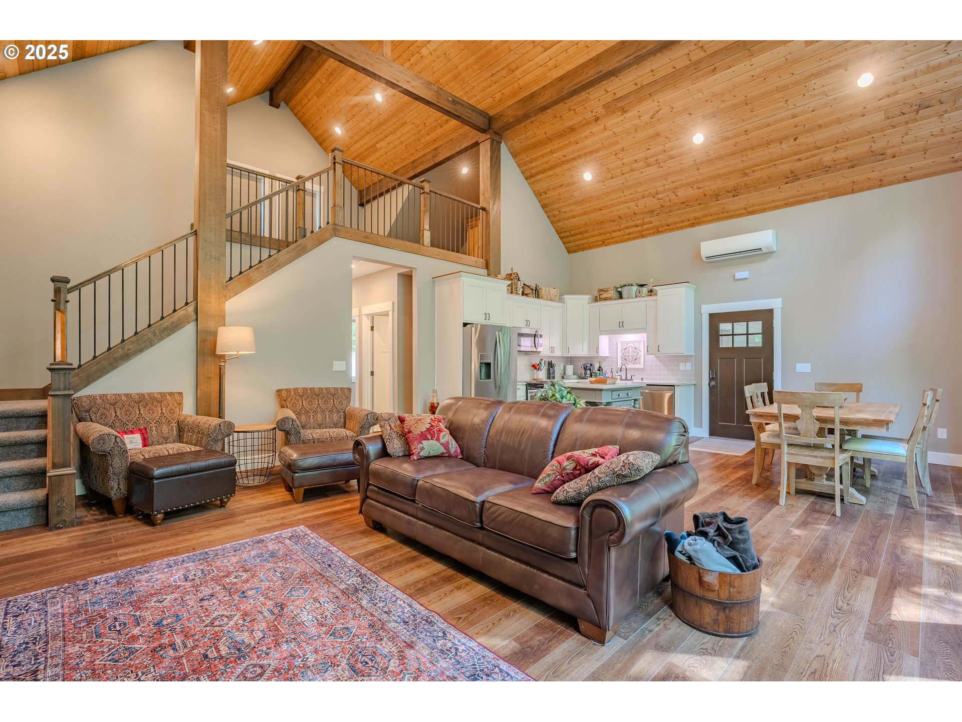 property viewer photo 6