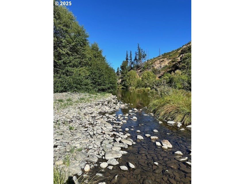 property viewer photo 1