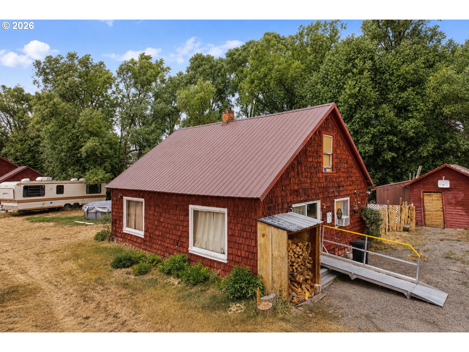 main property photo 19