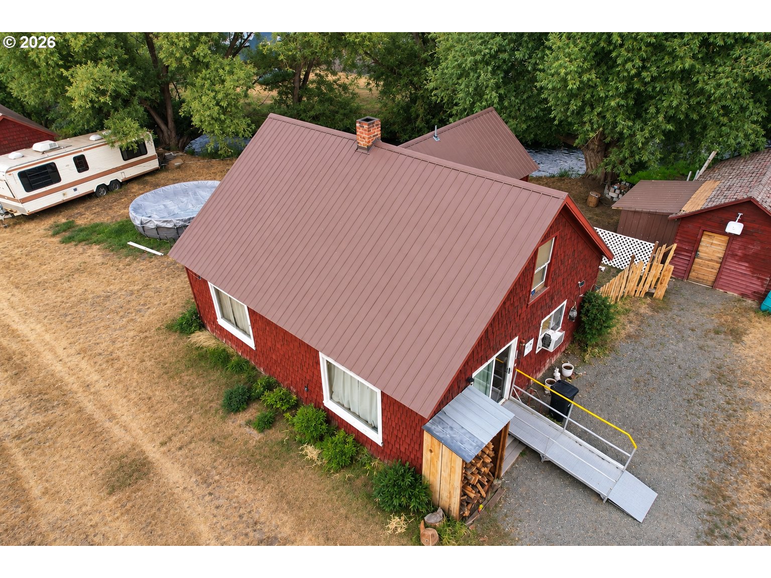 main property photo 20