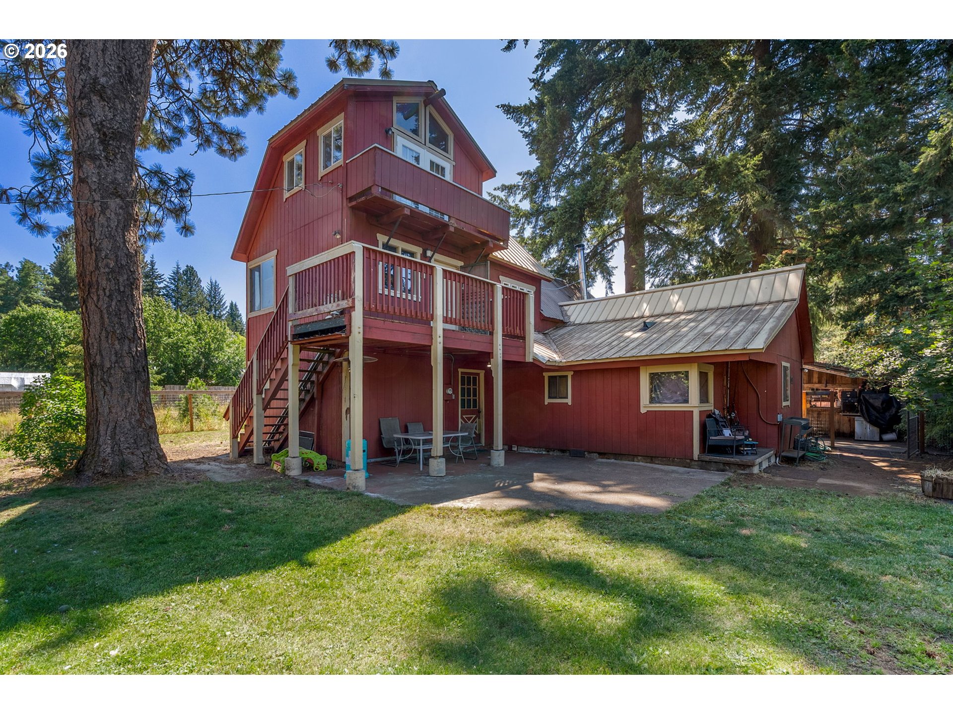 main property photo 6