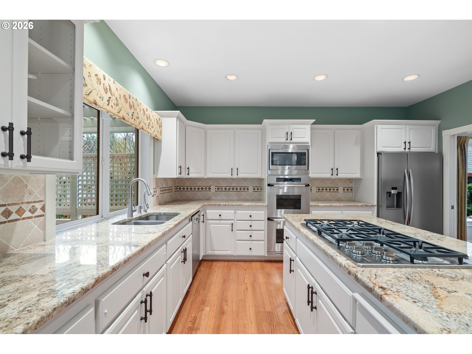 property viewer photo 11