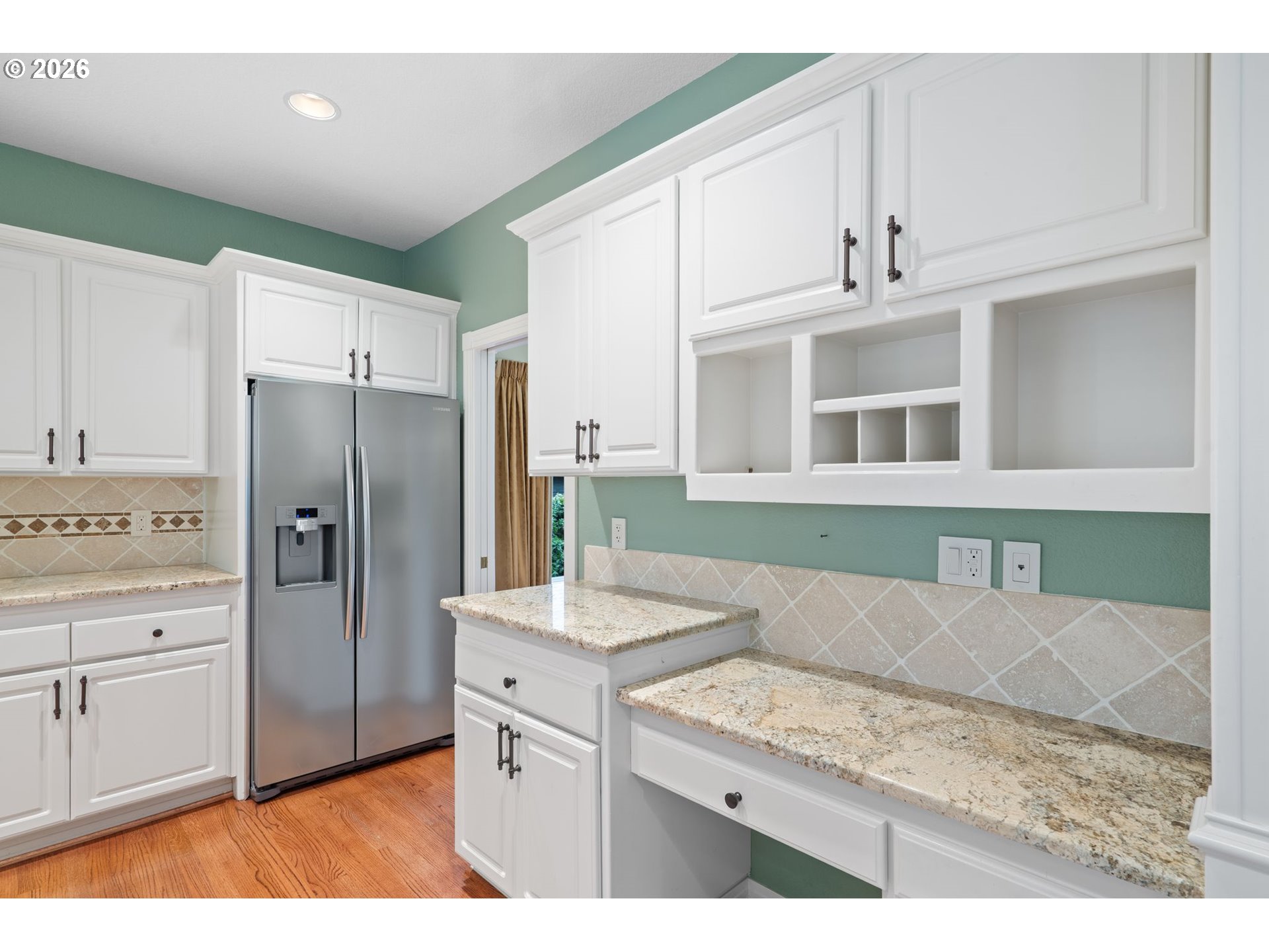 property viewer photo 12