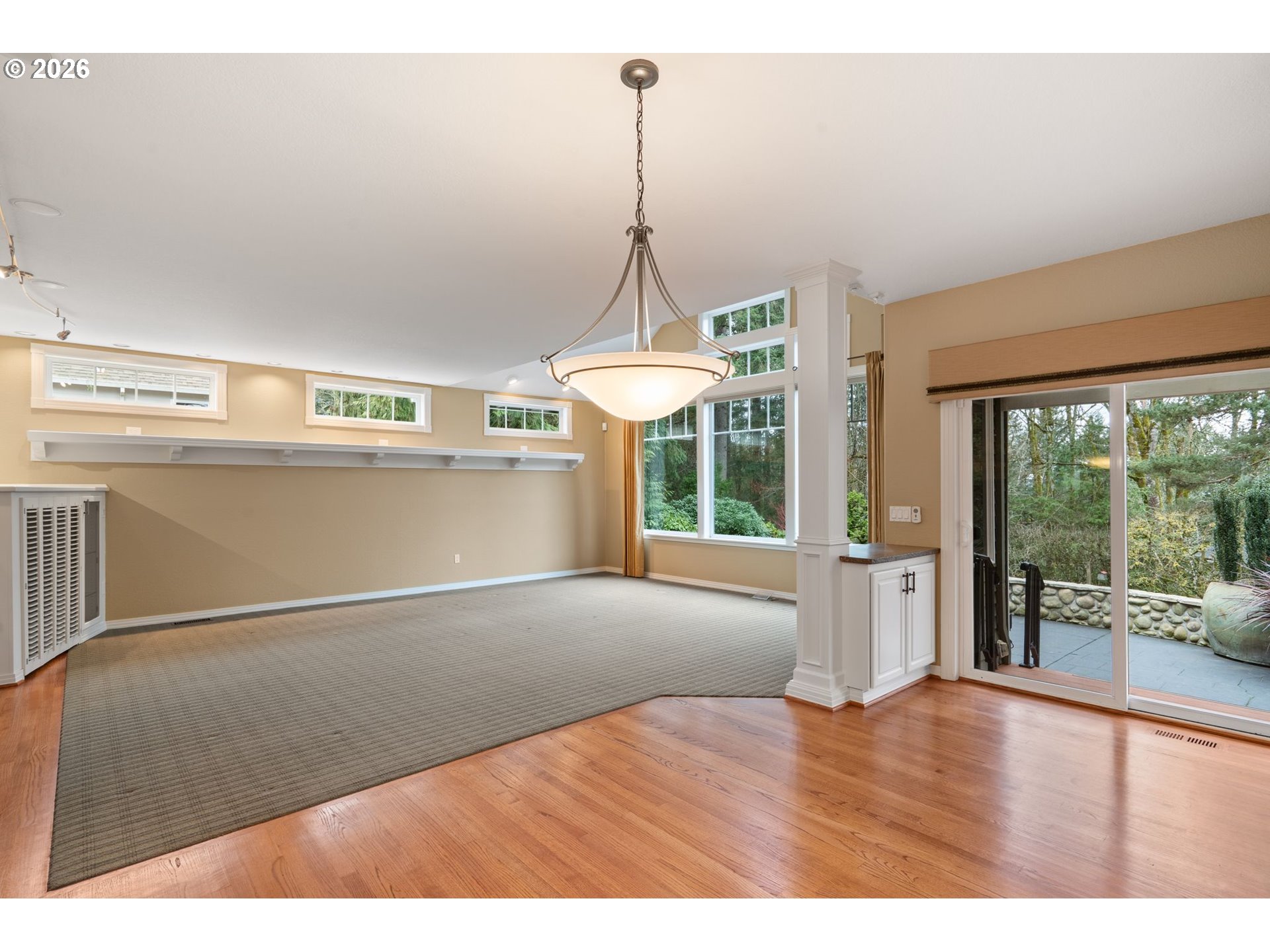 property viewer photo 18