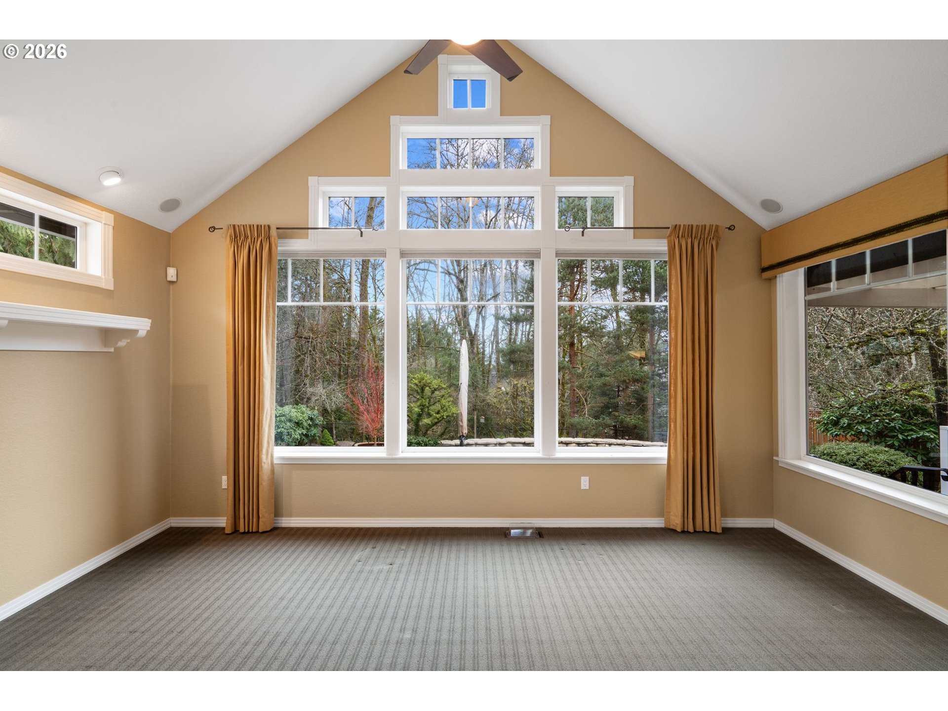 property viewer photo 20