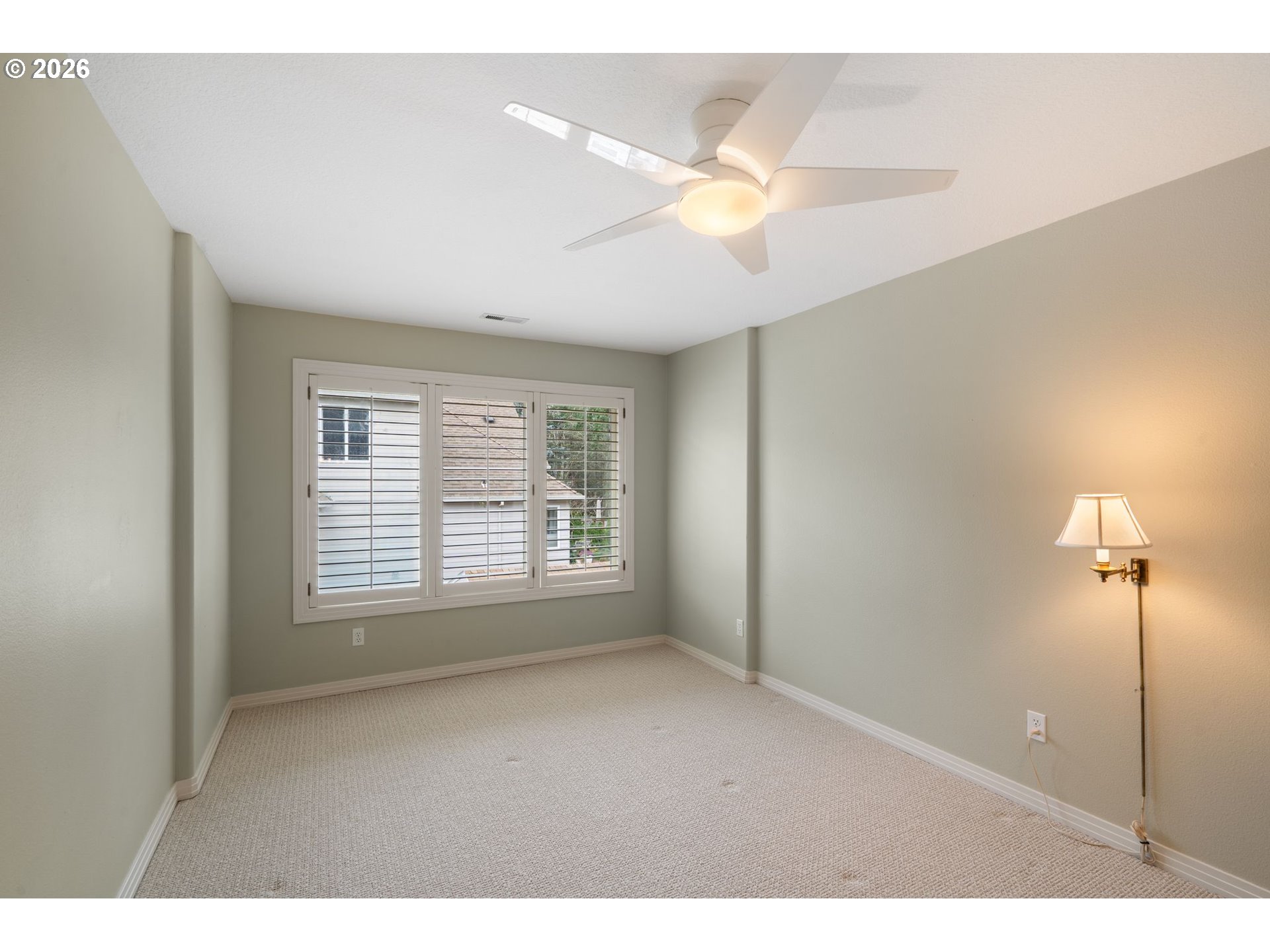 property viewer photo 32