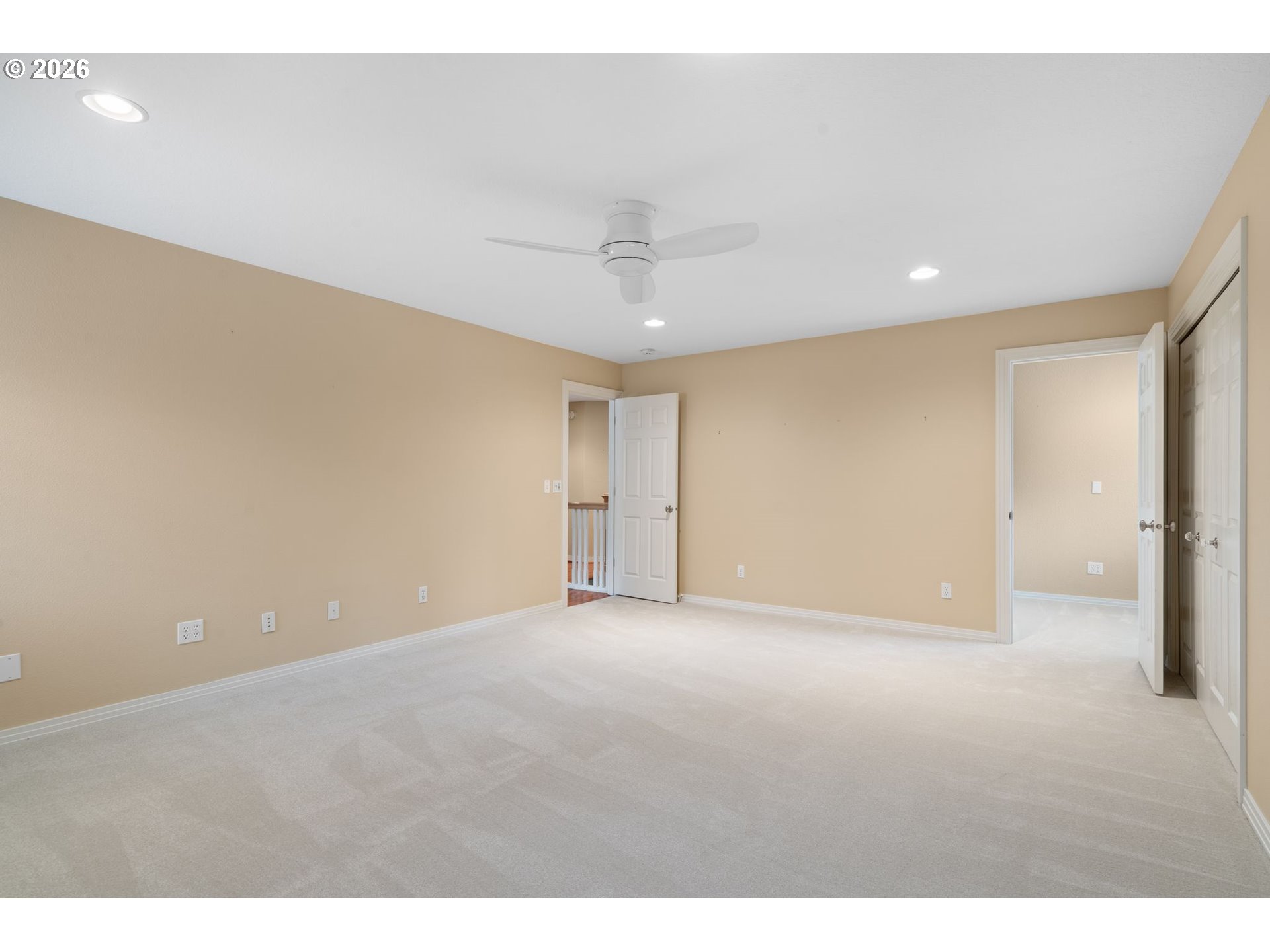 property viewer photo 35