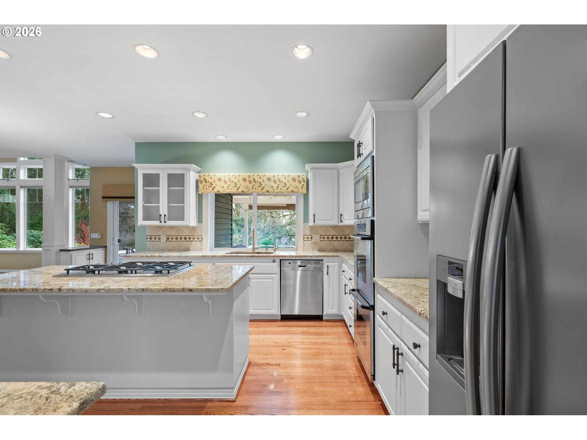 property viewer photo 6