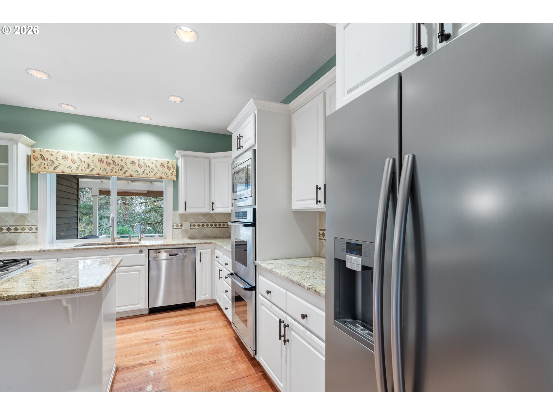 property viewer photo 7