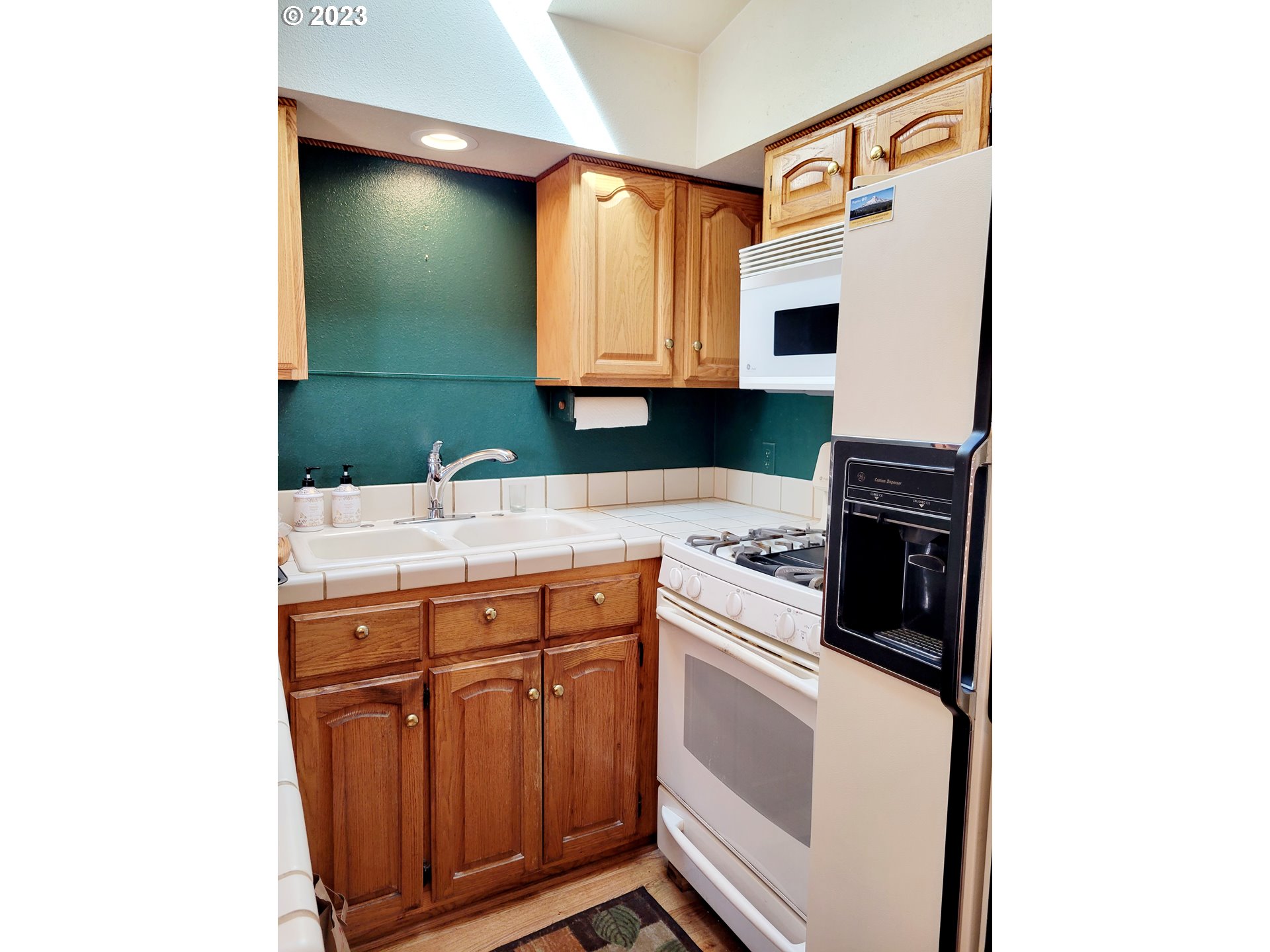 main property photo 22