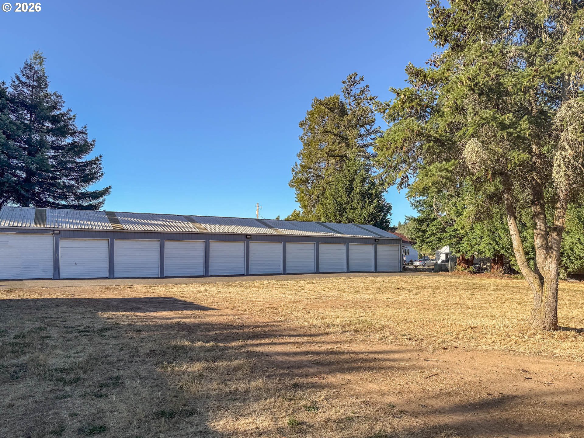 main property photo 41