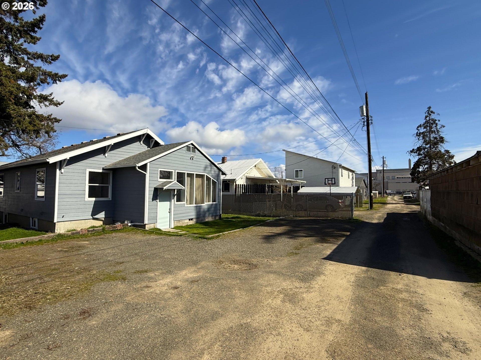 main property photo 32
