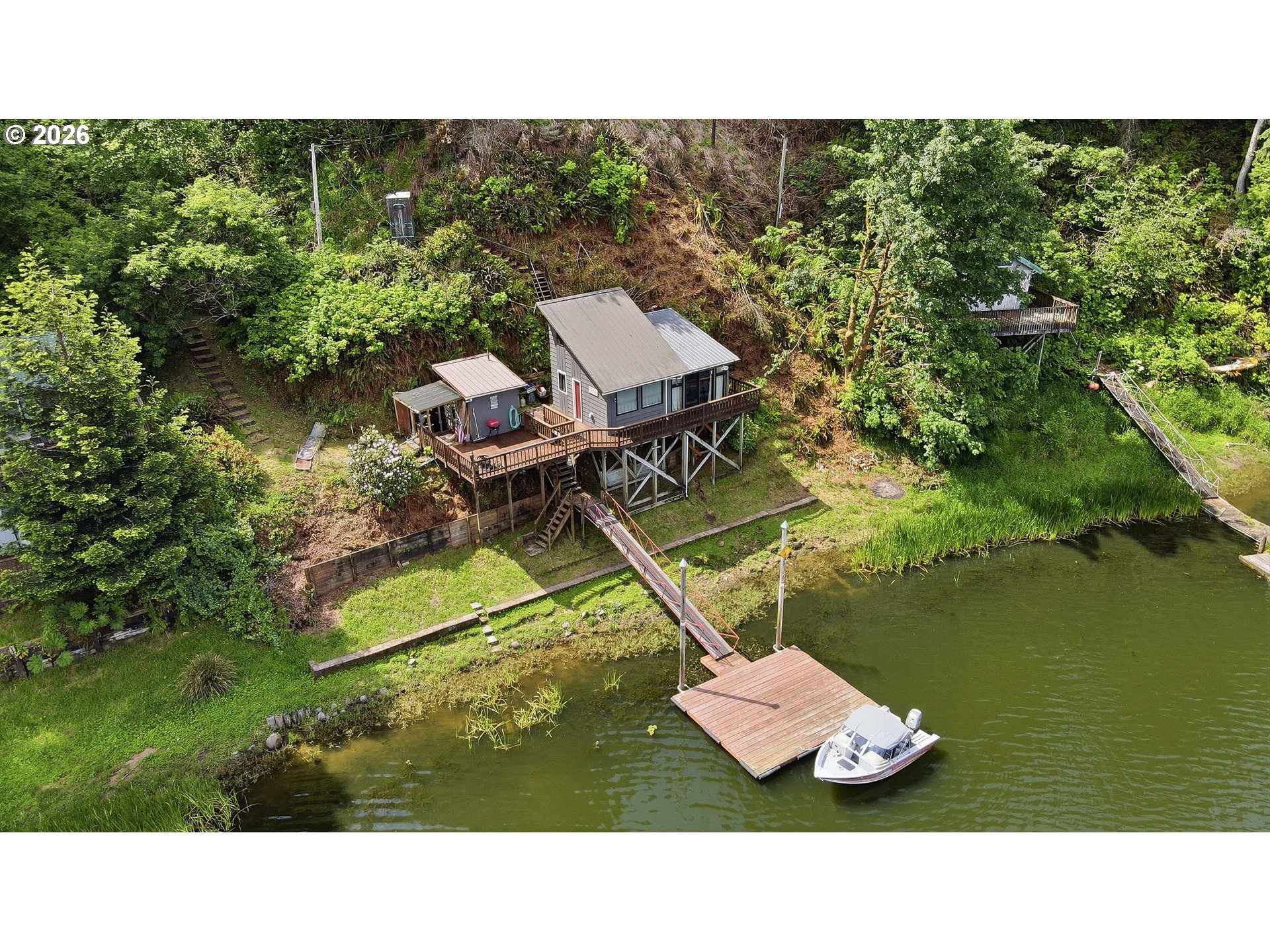 main property photo 43