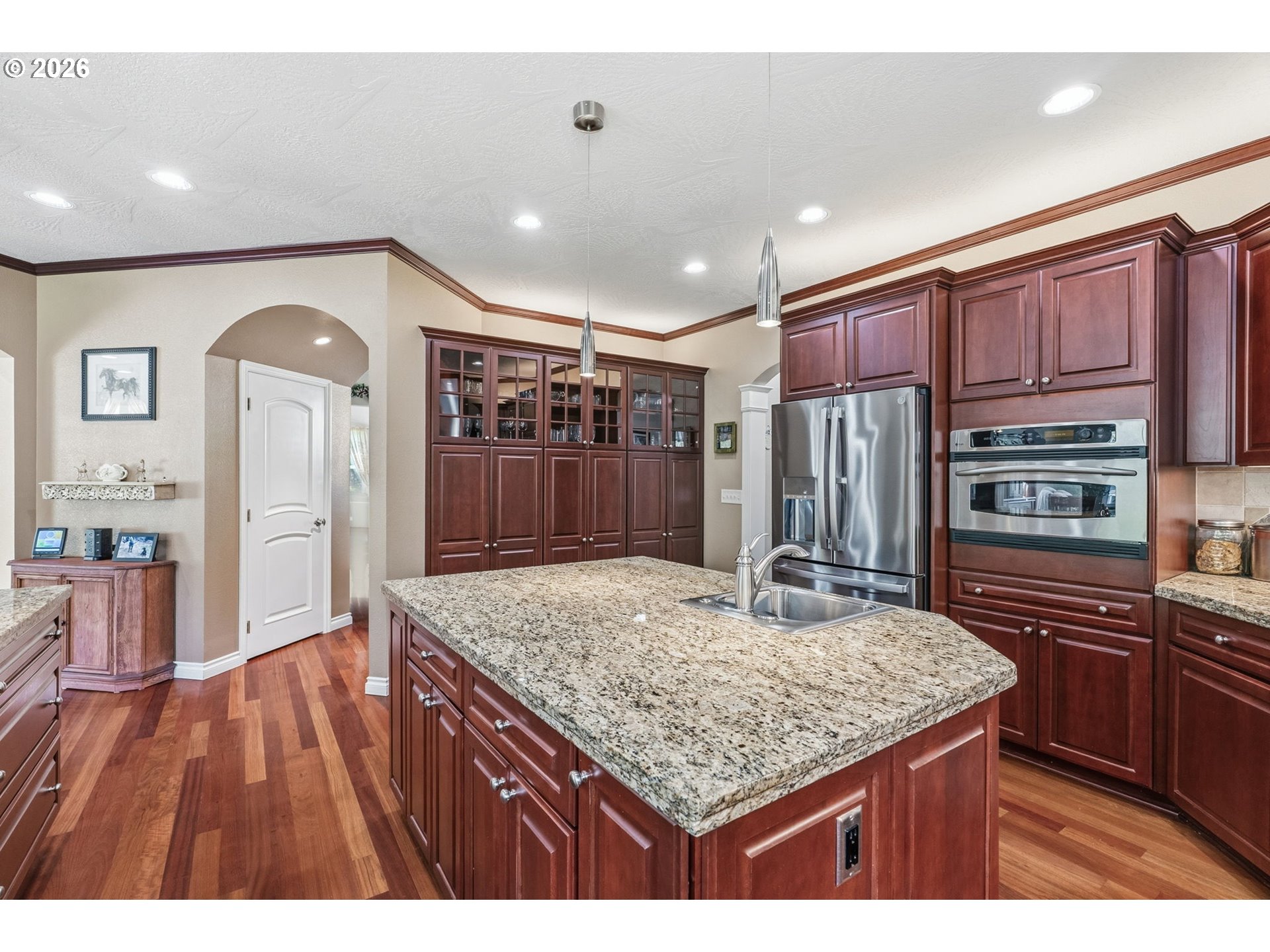main property photo 12