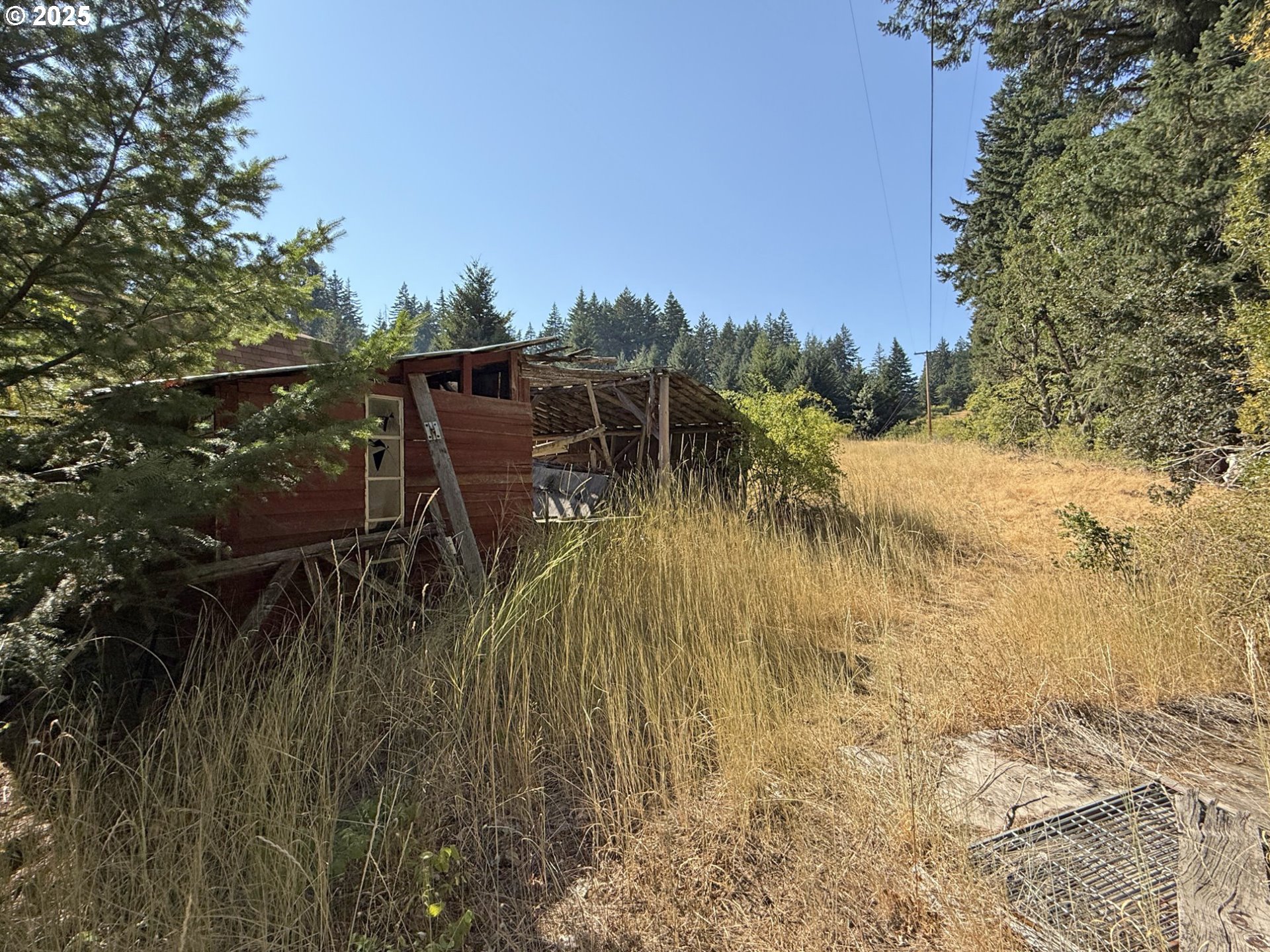 main property photo 20