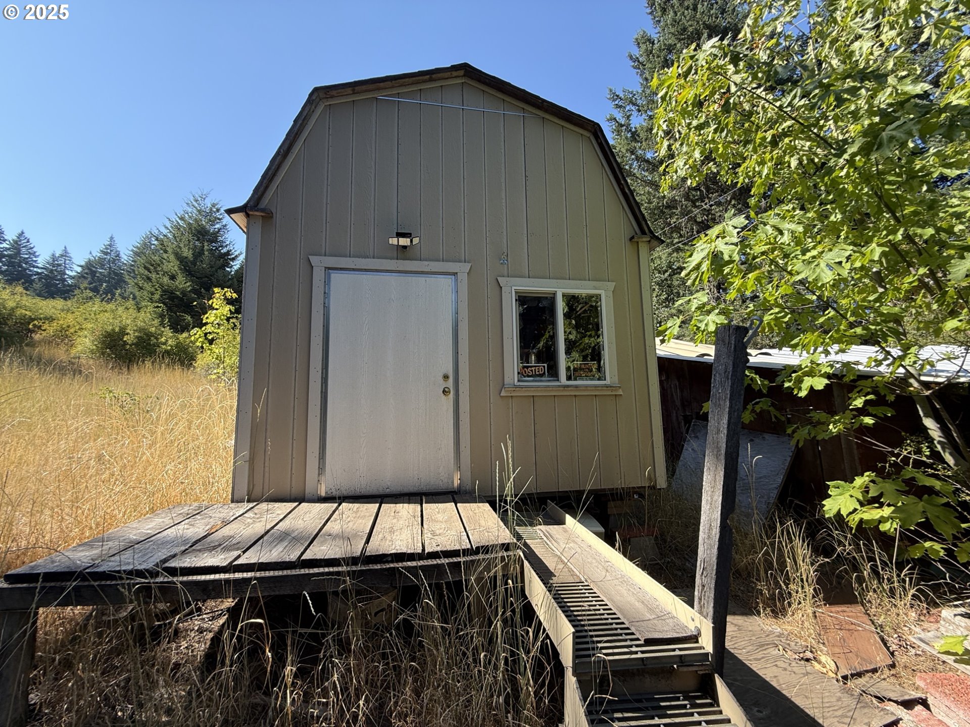 main property photo 26